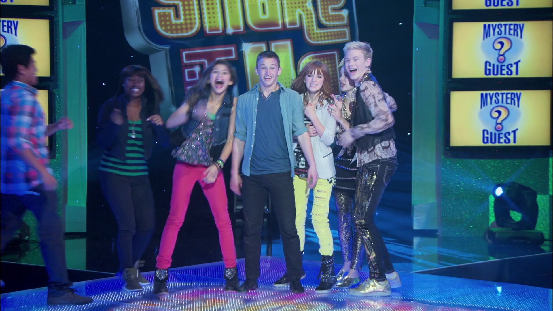 Shake_It_Up_S01E05_1080p_BTD_000294.jpg