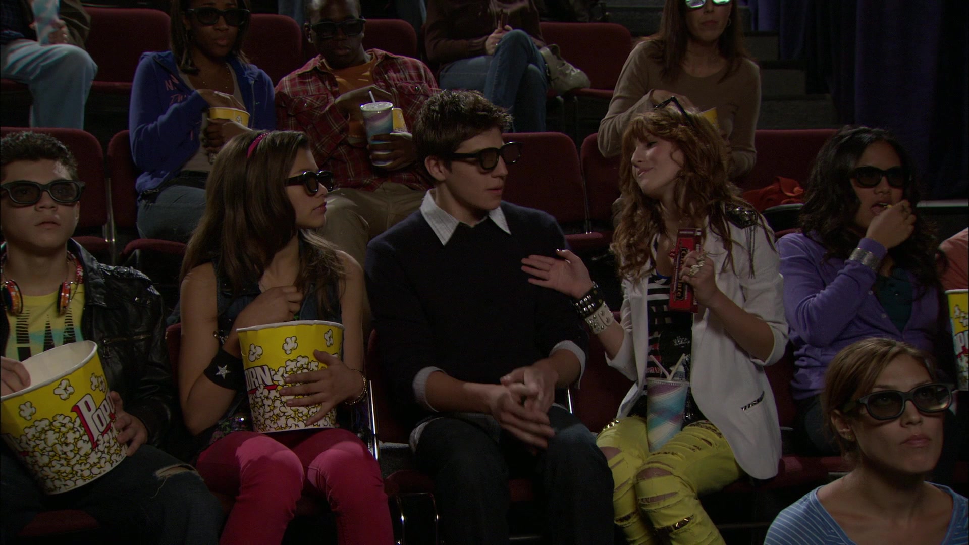 Shake_It_Up_S01E05_1080p_BTD_000952.jpg