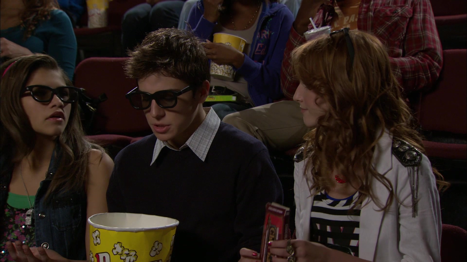 Shake_It_Up_S01E05_1080p_BTD_001020.jpg