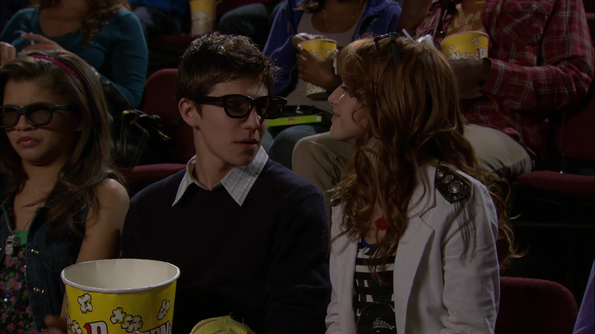 Shake_It_Up_S01E05_1080p_BTD_001043.jpg