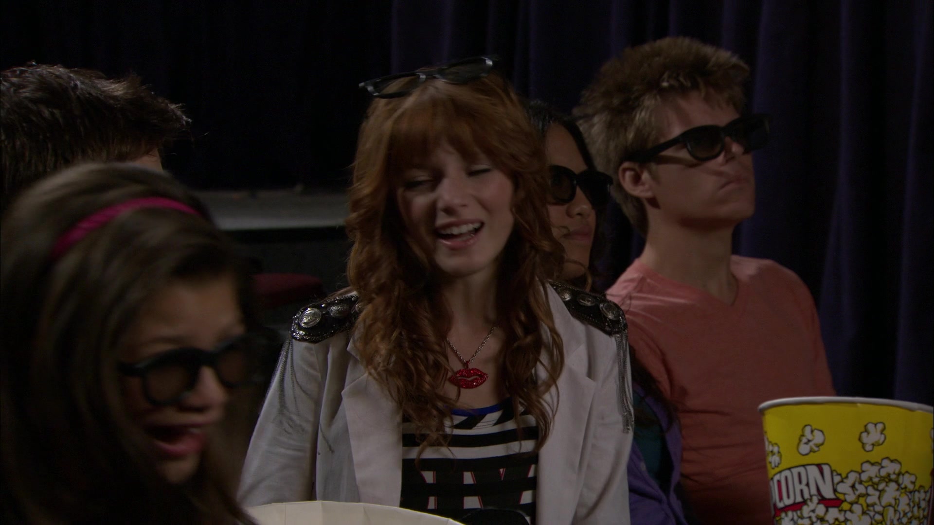 Shake_It_Up_S01E05_1080p_BTD_001081.jpg
