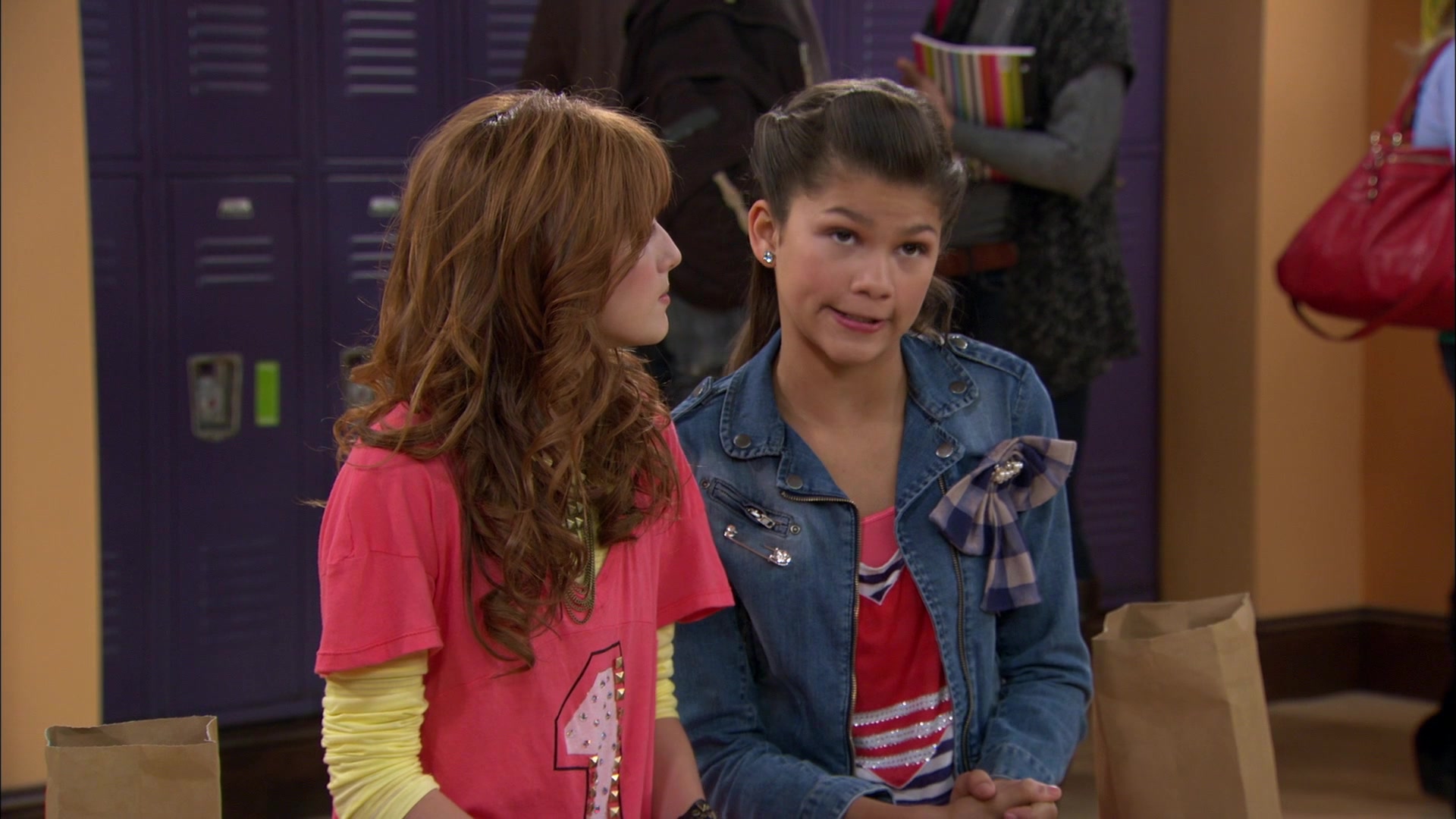 Shake_It_Up_S01E05_1080p_BTD_001268.jpg