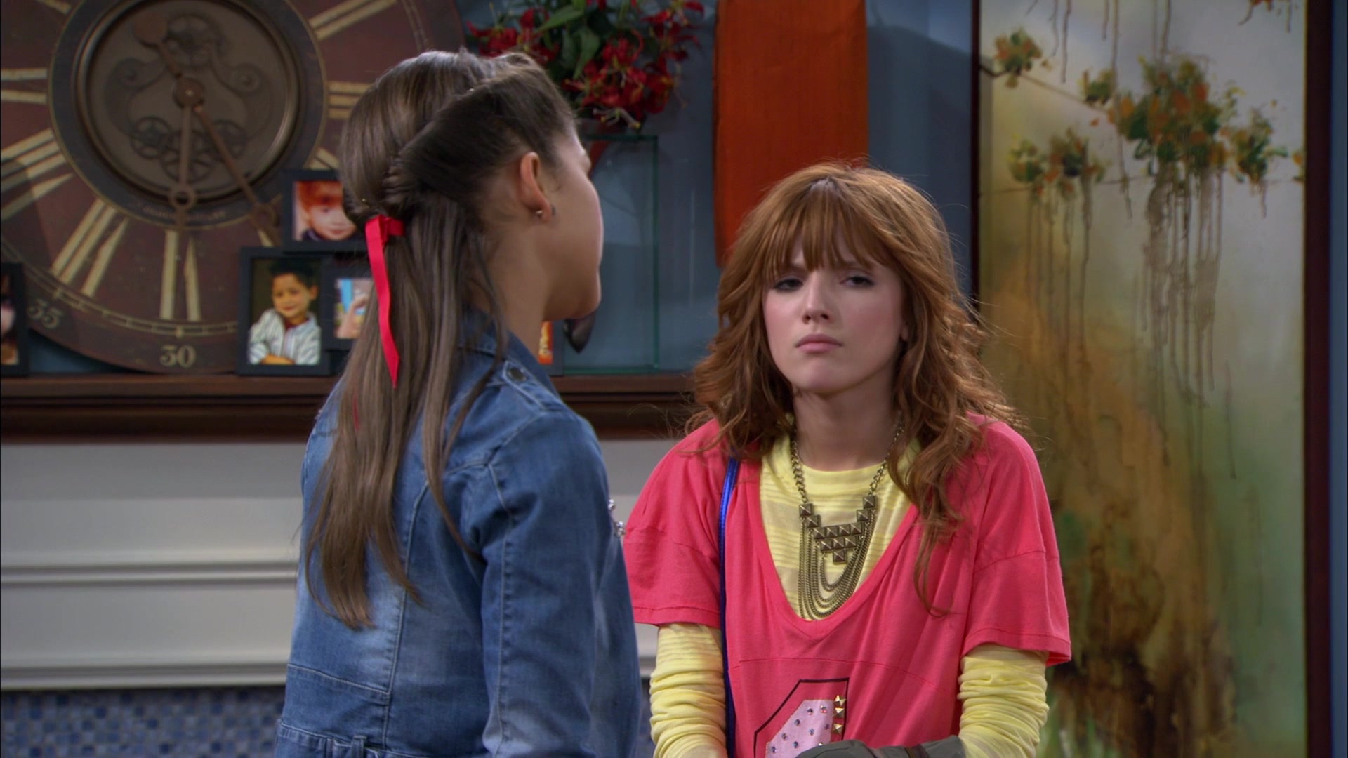 Shake_It_Up_S01E05_1080p_BTD_001700.jpg