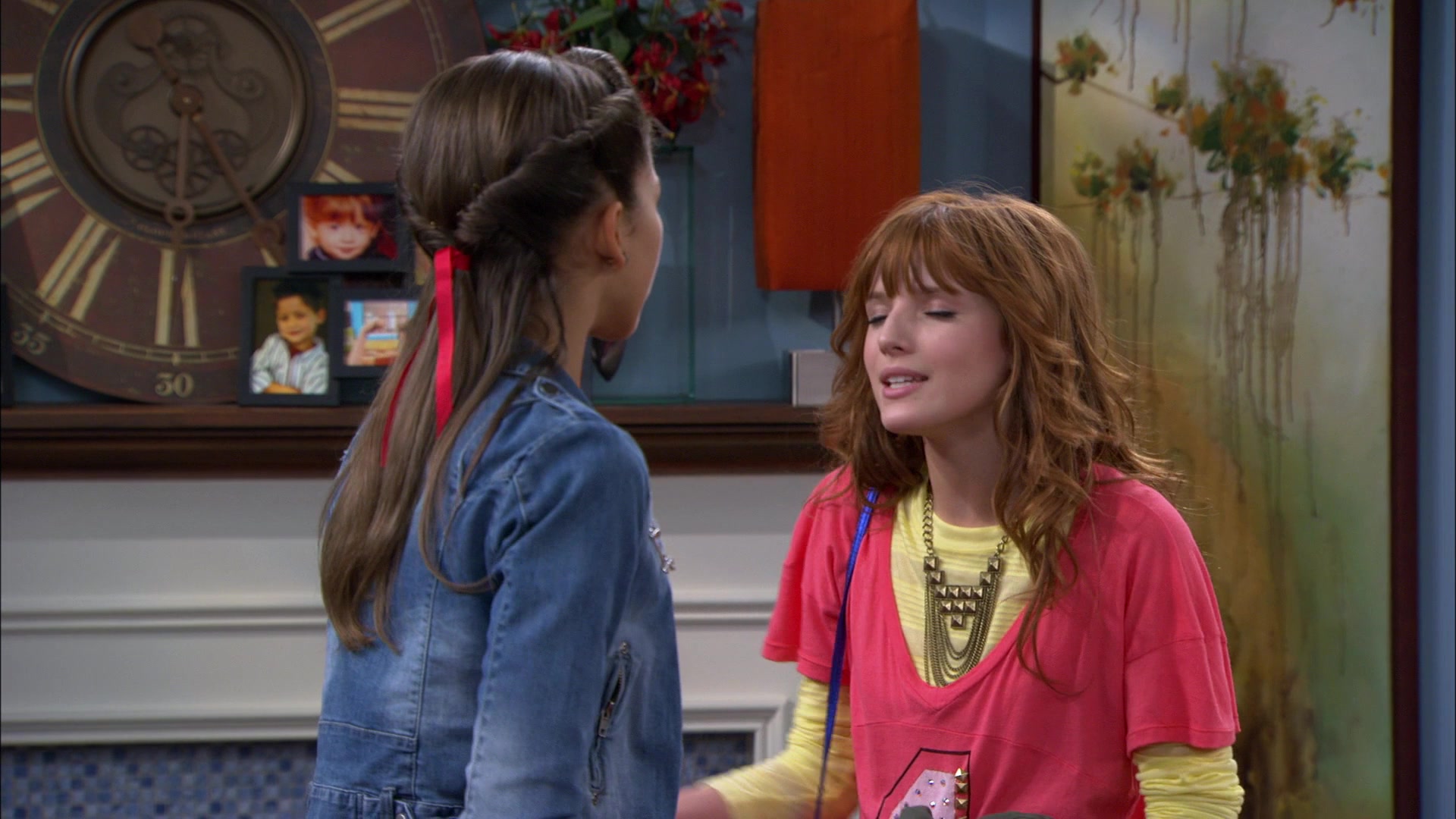 Shake_It_Up_S01E05_1080p_BTD_001711.jpg