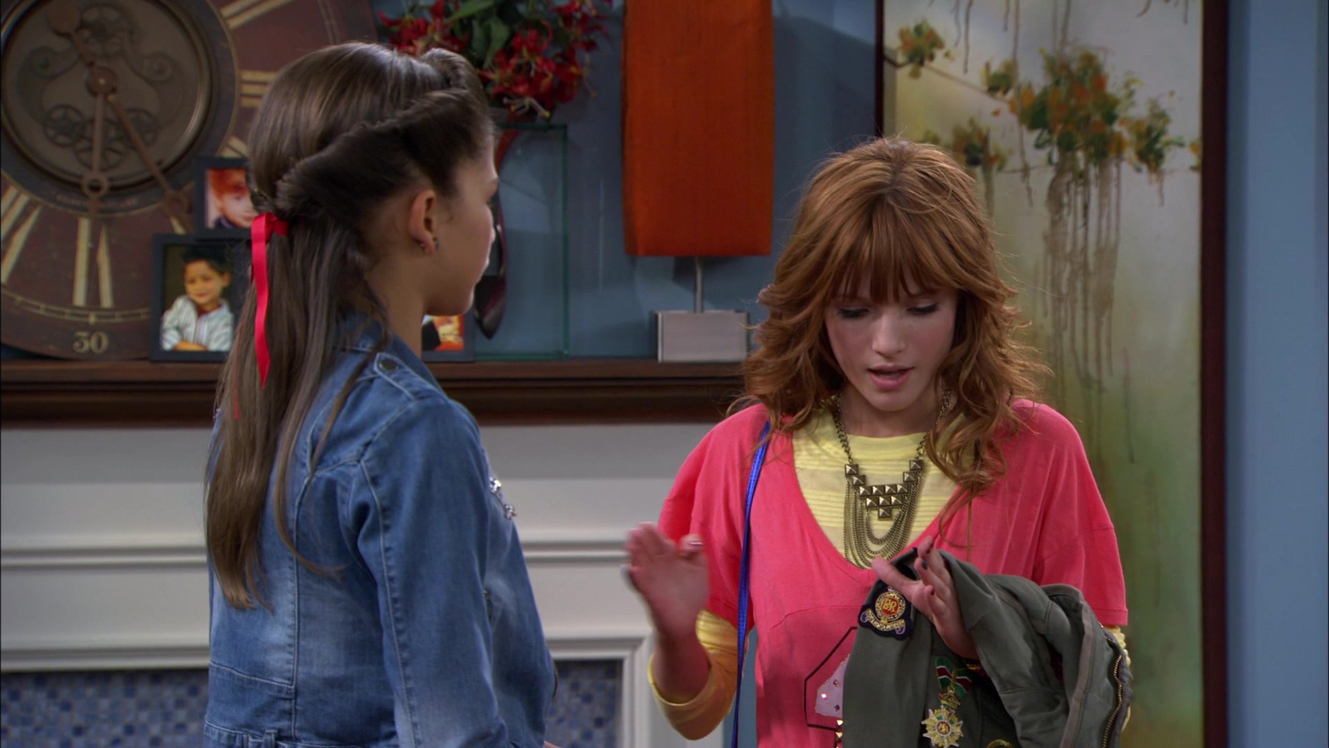 Shake_It_Up_S01E05_1080p_BTD_001733.jpg
