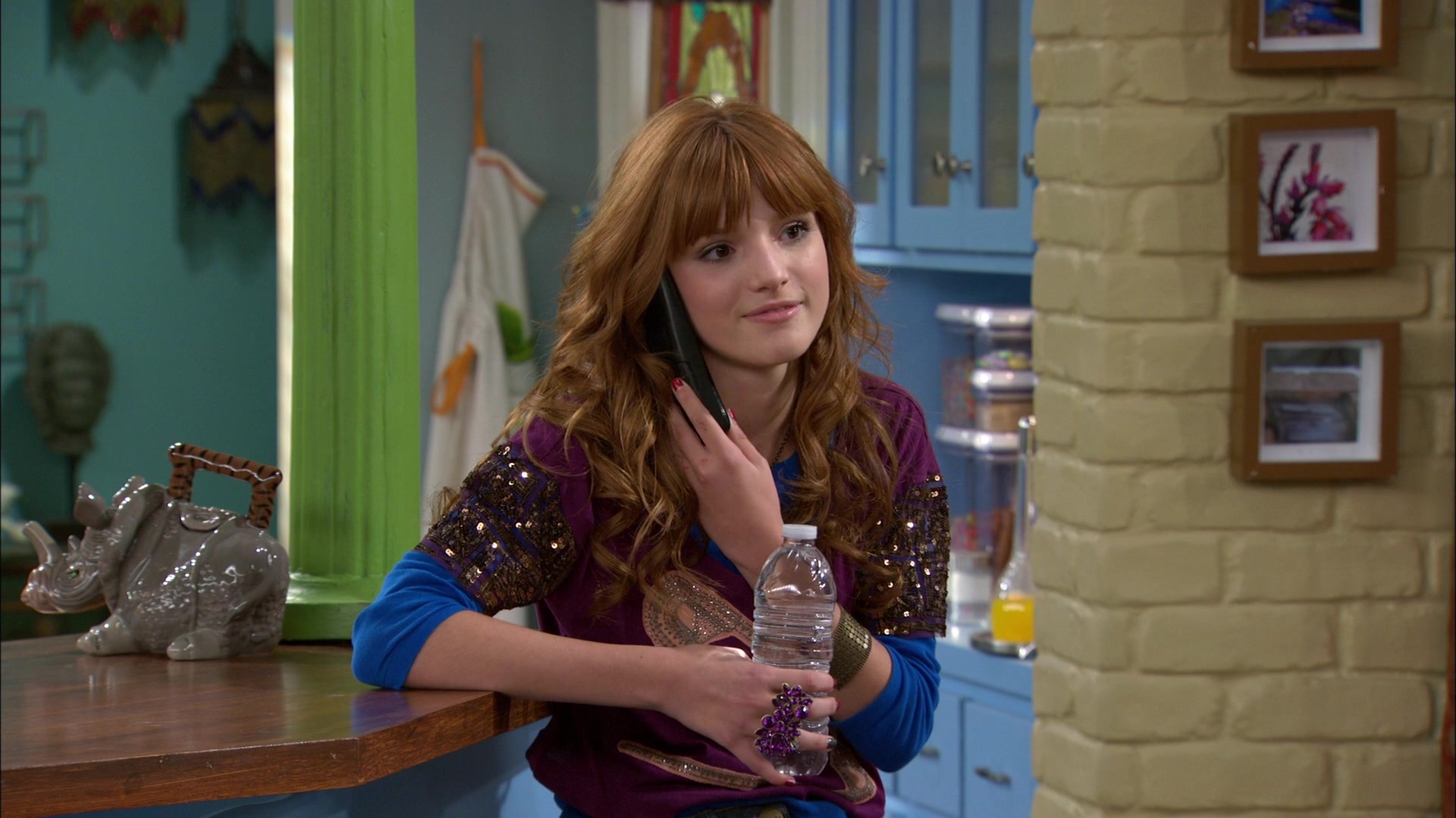 Shake_It_Up_S01E05_1080p_BTD_001989.jpg