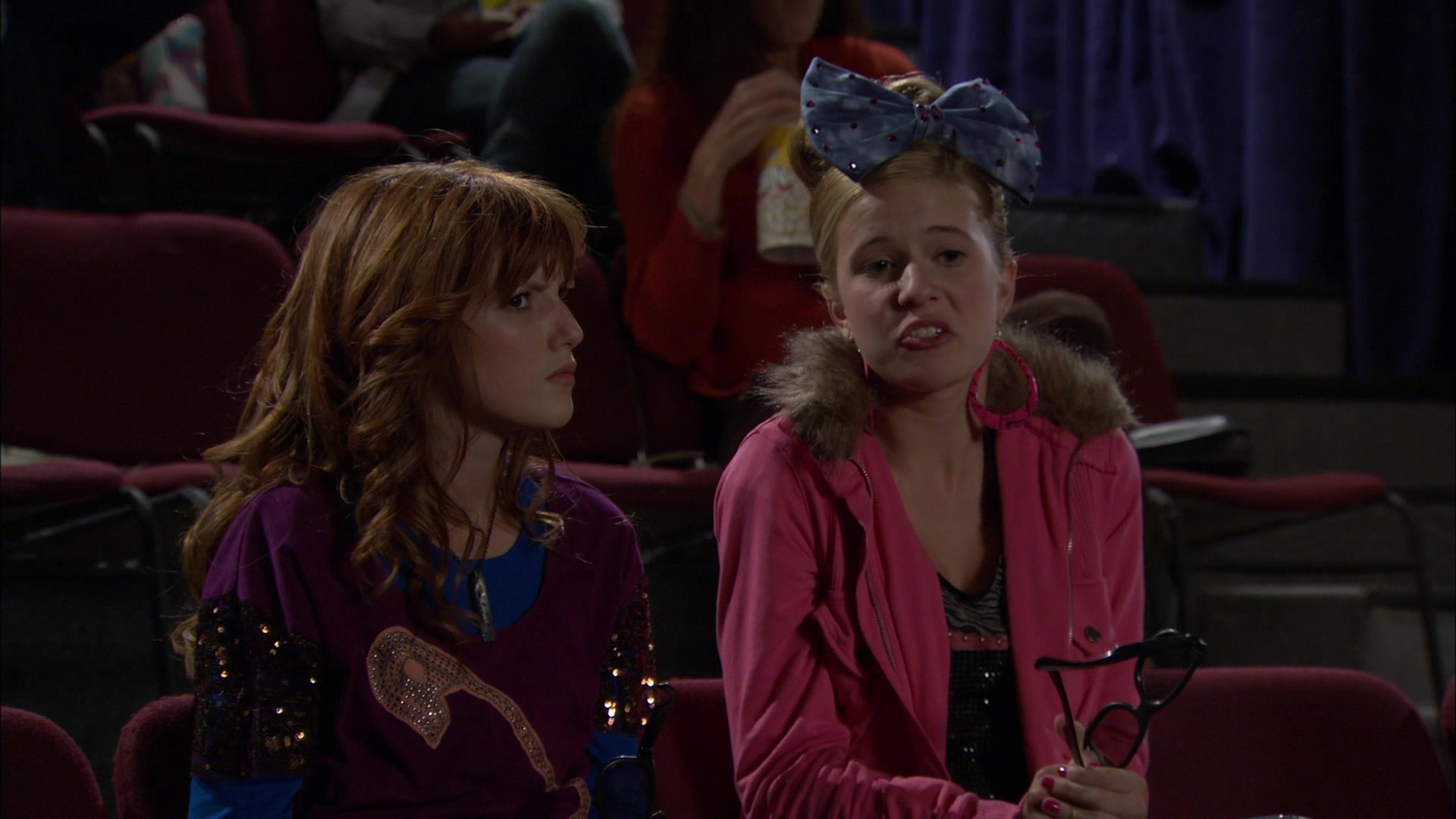 Shake_It_Up_S01E05_1080p_BTD_002307.jpg