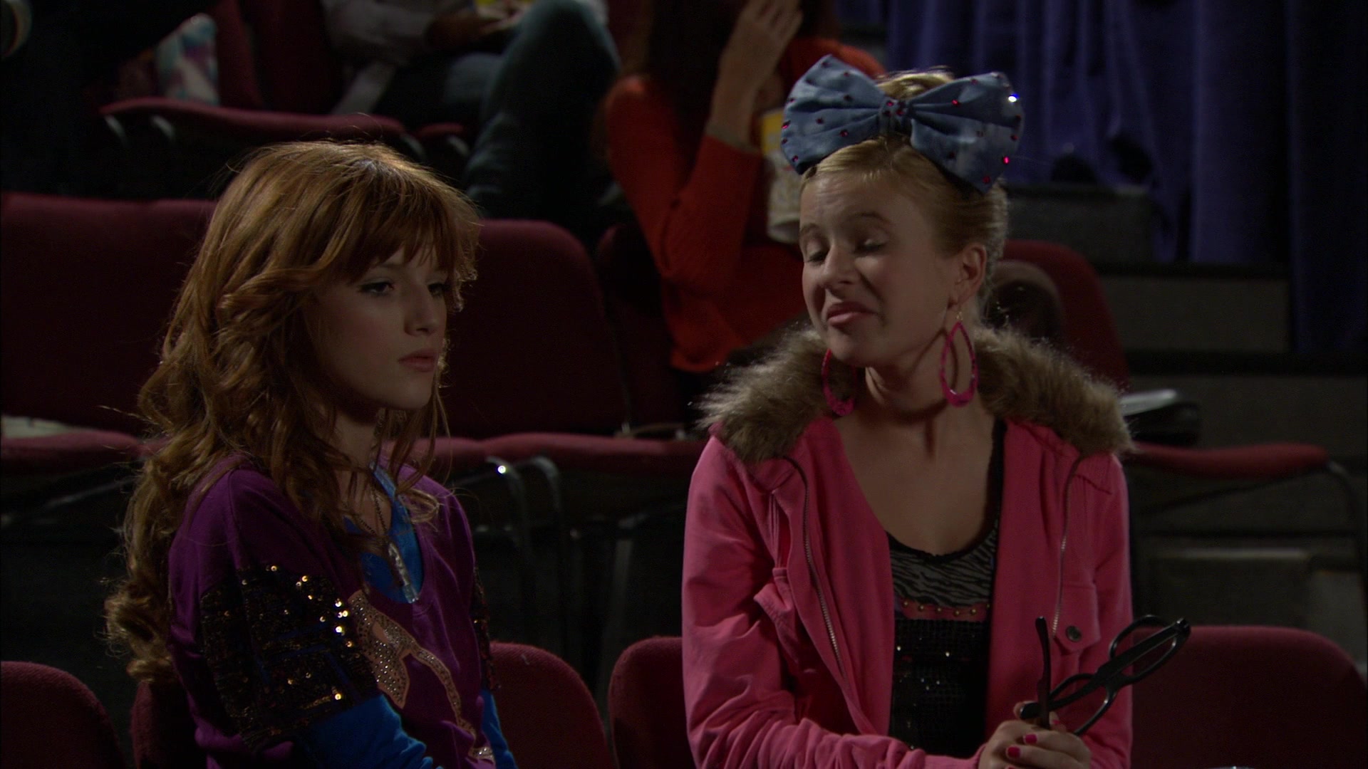 Shake_It_Up_S01E05_1080p_BTD_002322.jpg