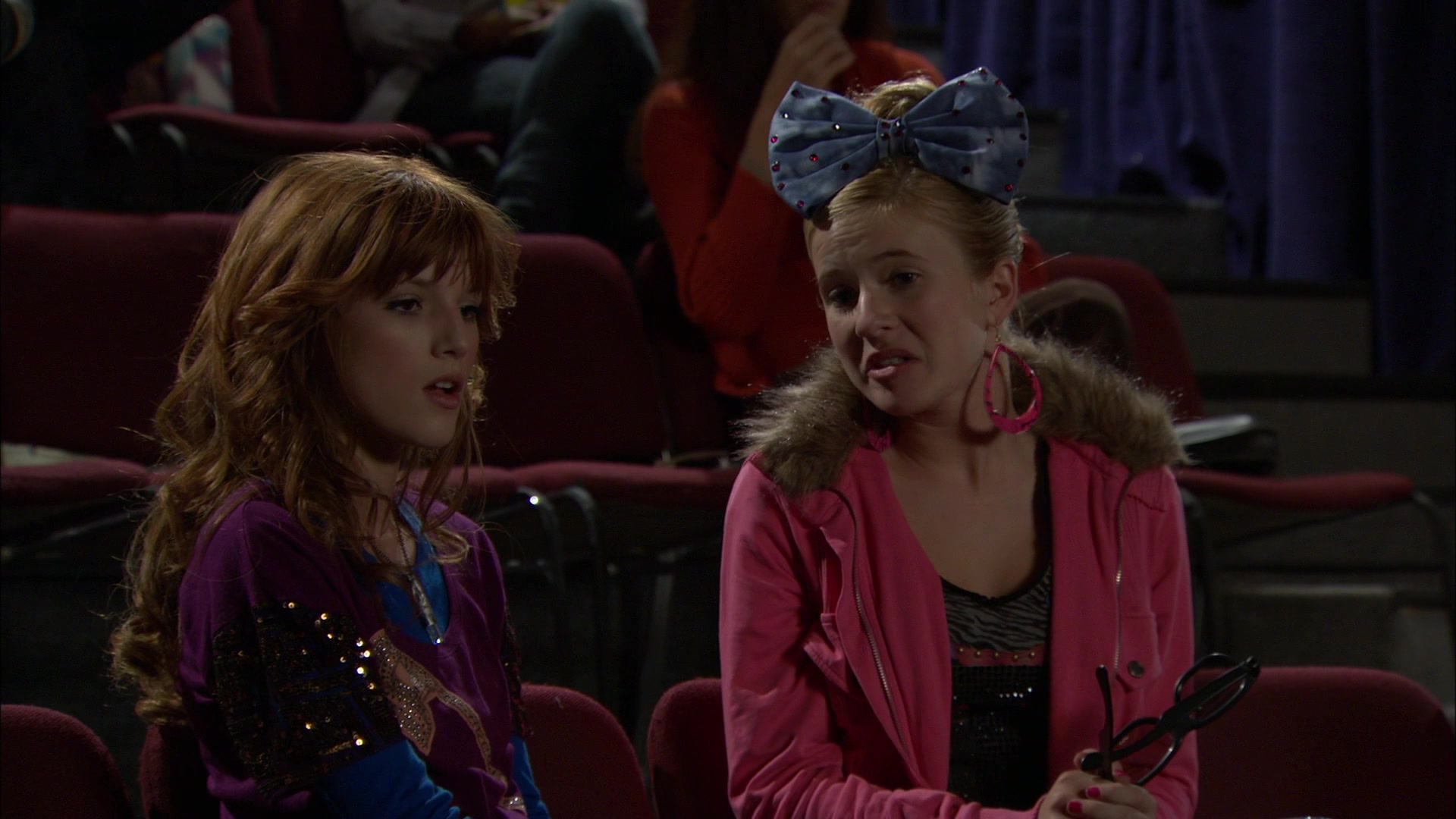 Shake_It_Up_S01E05_1080p_BTD_002324.jpg