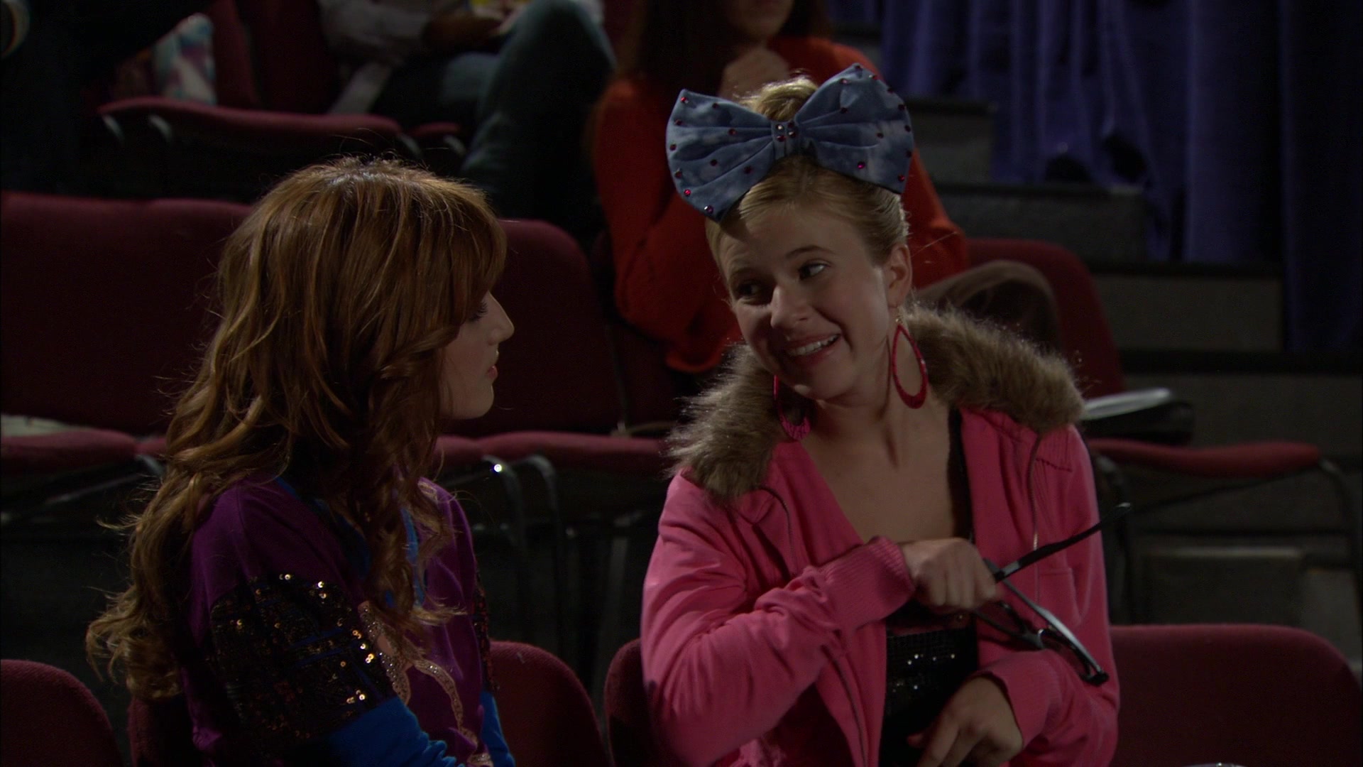 Shake_It_Up_S01E05_1080p_BTD_002328.jpg