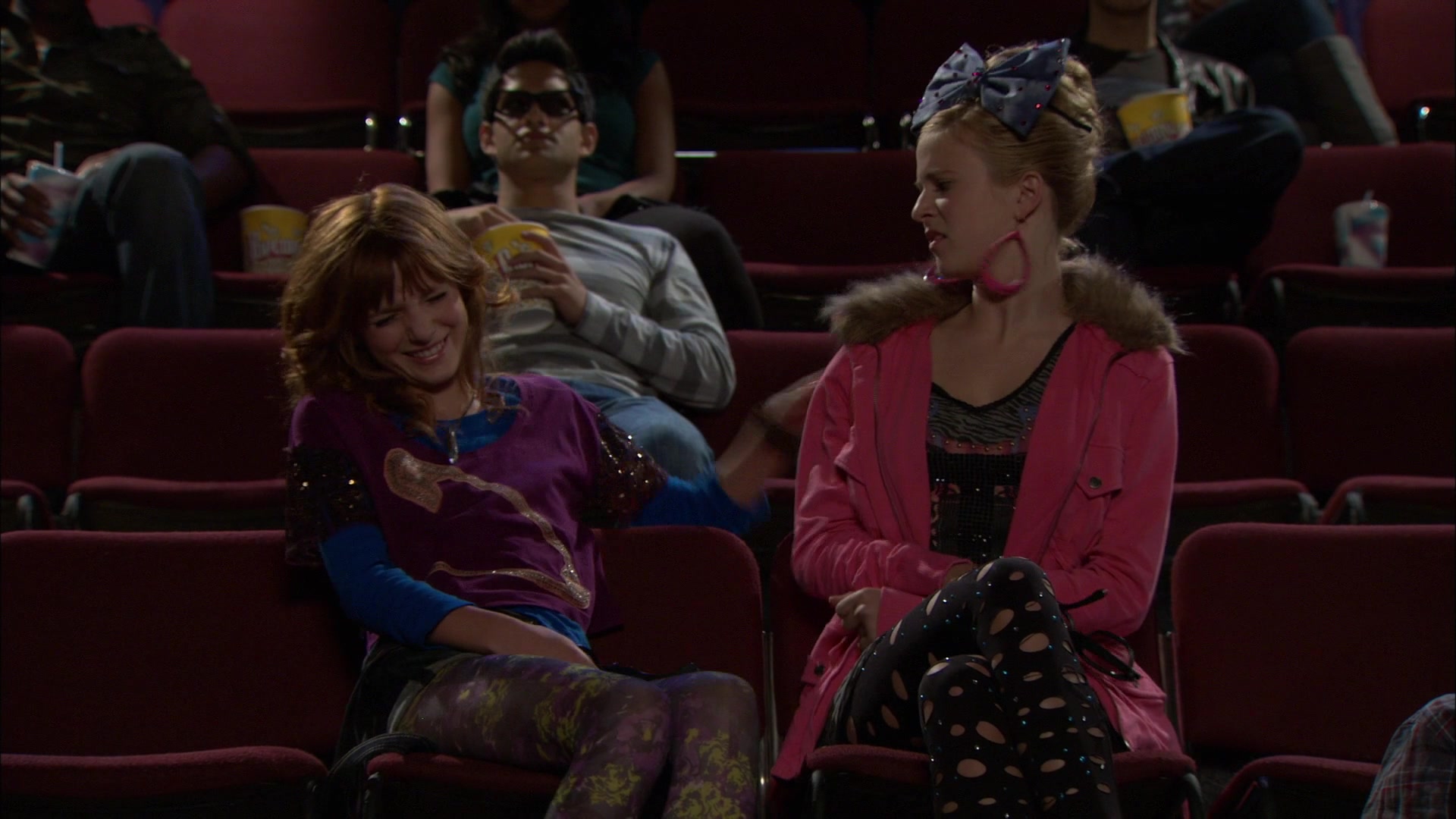 Shake_It_Up_S01E05_1080p_BTD_002361.jpg