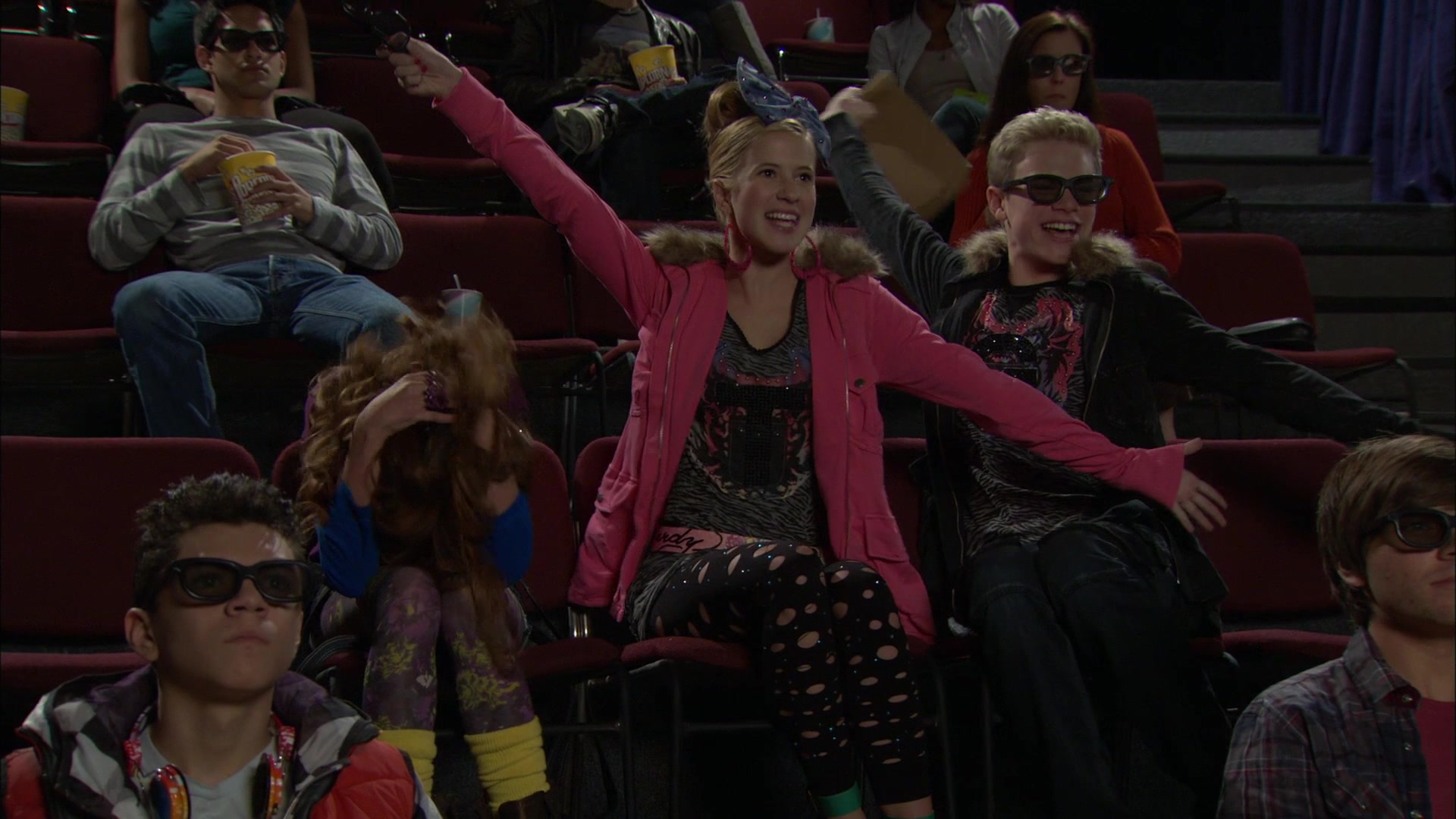 Shake_It_Up_S01E05_1080p_BTD_002424.jpg