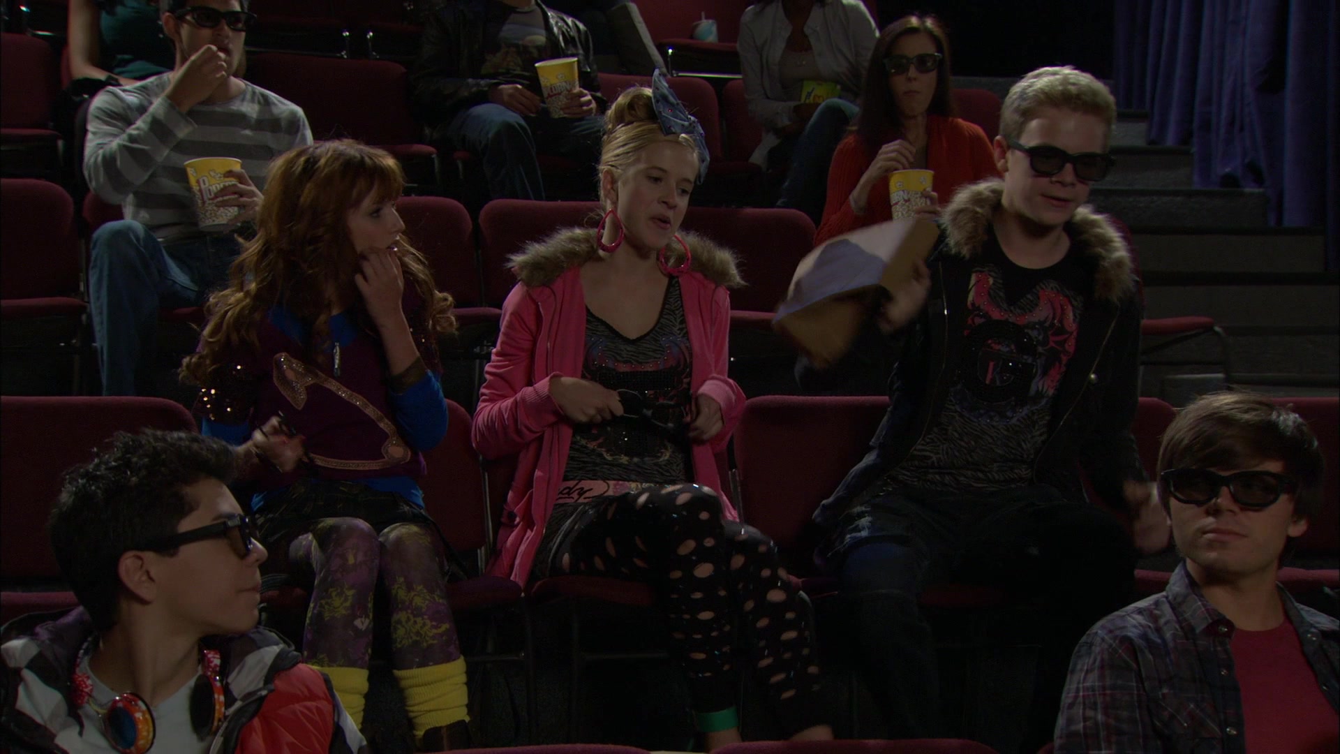 Shake_It_Up_S01E05_1080p_BTD_002433.jpg Shake_It_Up_S01E05_1080p_BTD_002433.jpg