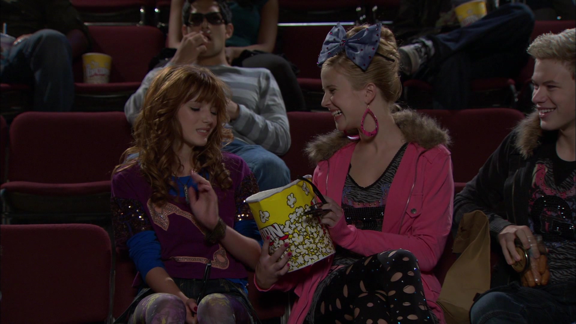 Shake_It_Up_S01E05_1080p_BTD_002525.jpg Shake_It_Up_S01E05_1080p_BTD_002525.jpg