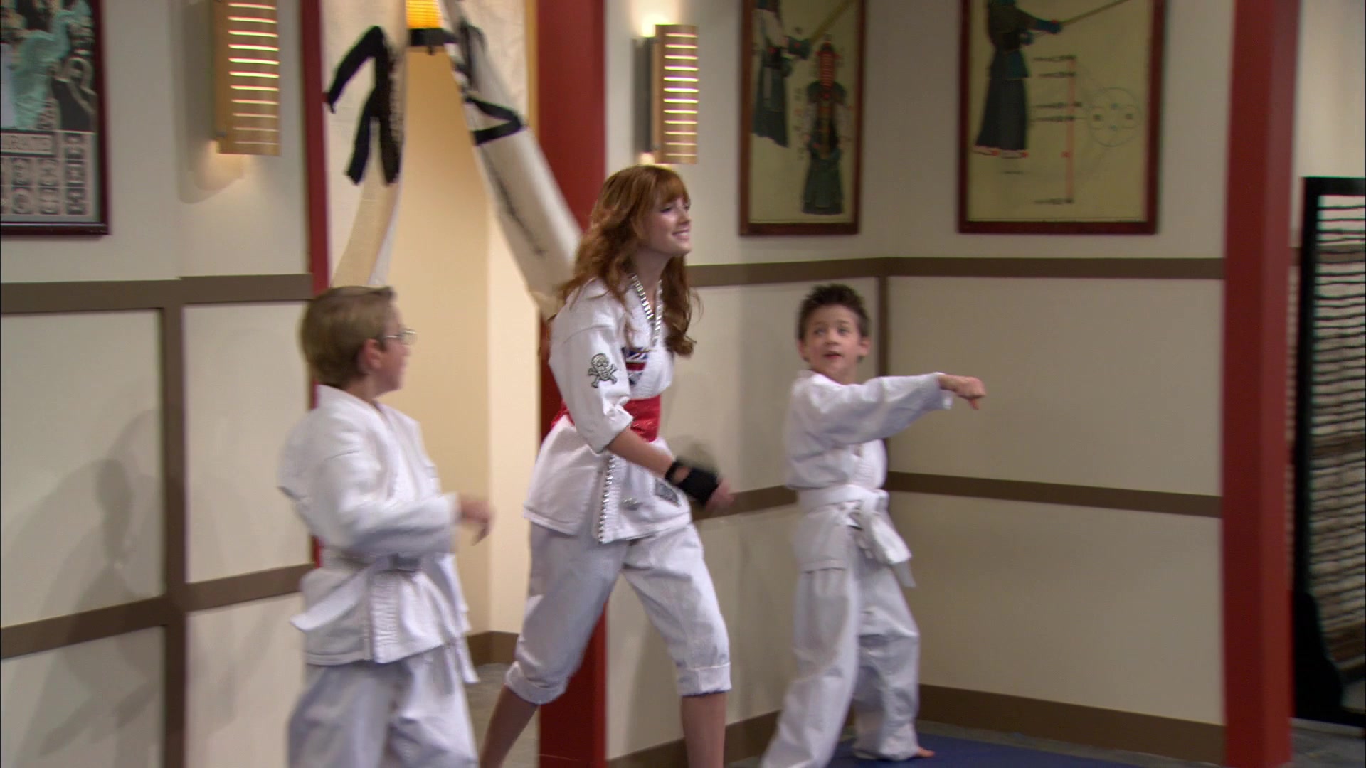 Shake_It_Up_S01E05_1080p_BTD_002652.jpg Shake_It_Up_S01E05_1080p_BTD_002652.jpg