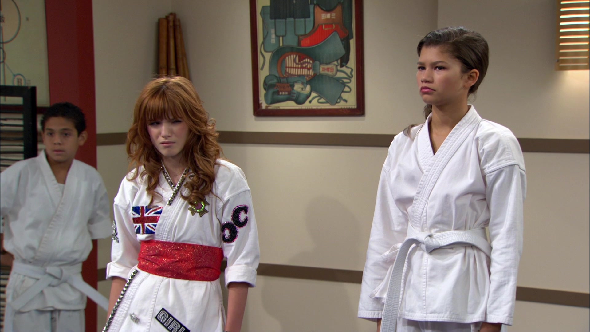 Shake_It_Up_S01E05_1080p_BTD_002790.jpg