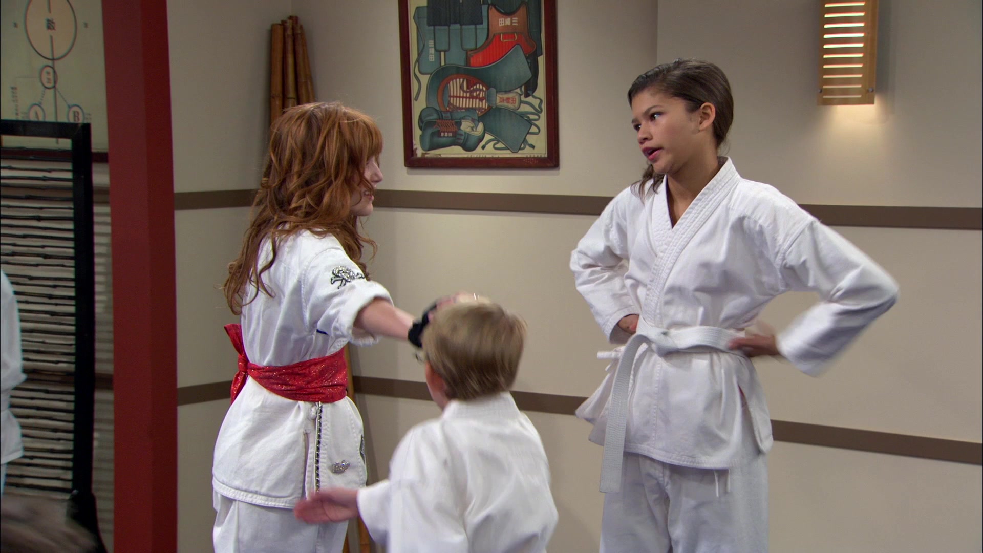 Shake_It_Up_S01E05_1080p_BTD_002896.jpg Shake_It_Up_S01E05_1080p_BTD_002896.jpg