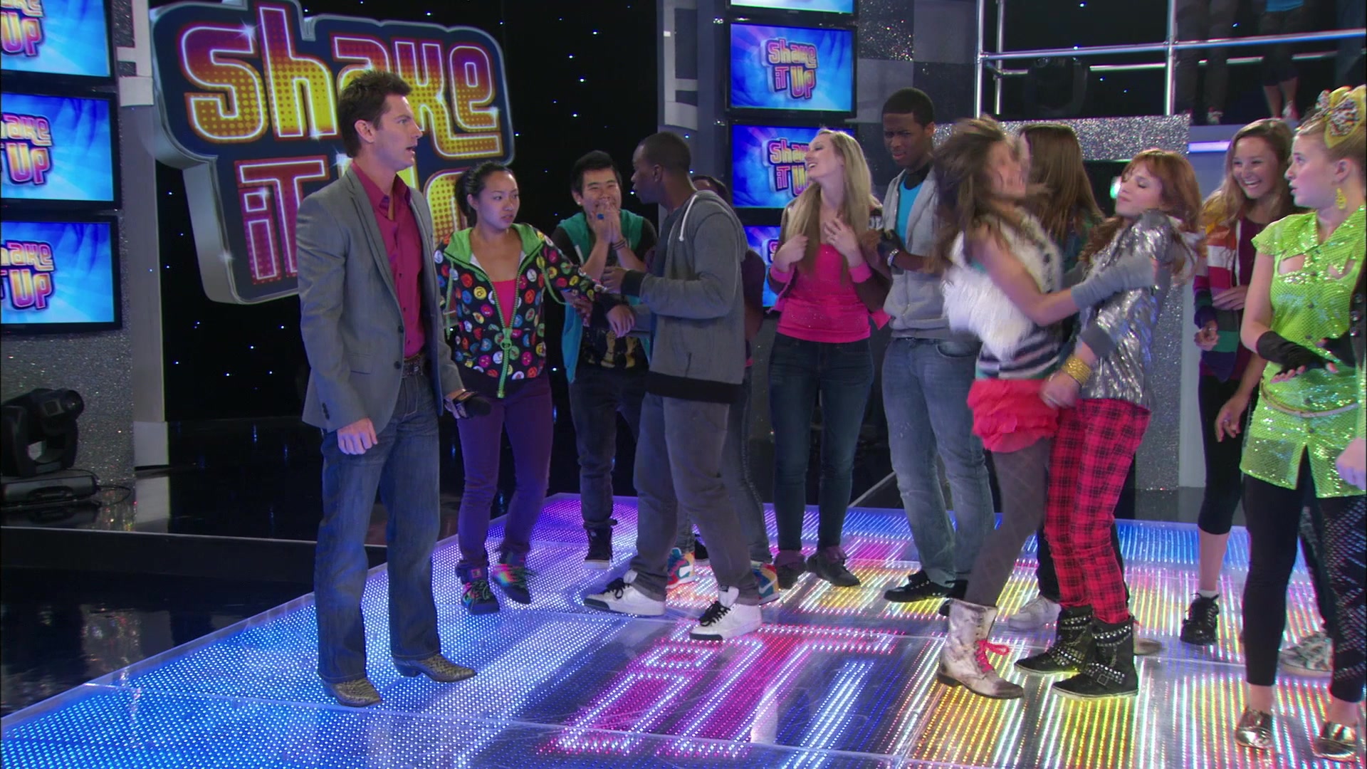 Shake_It_Up_S01E06_1080p_BTD_000251.jpg