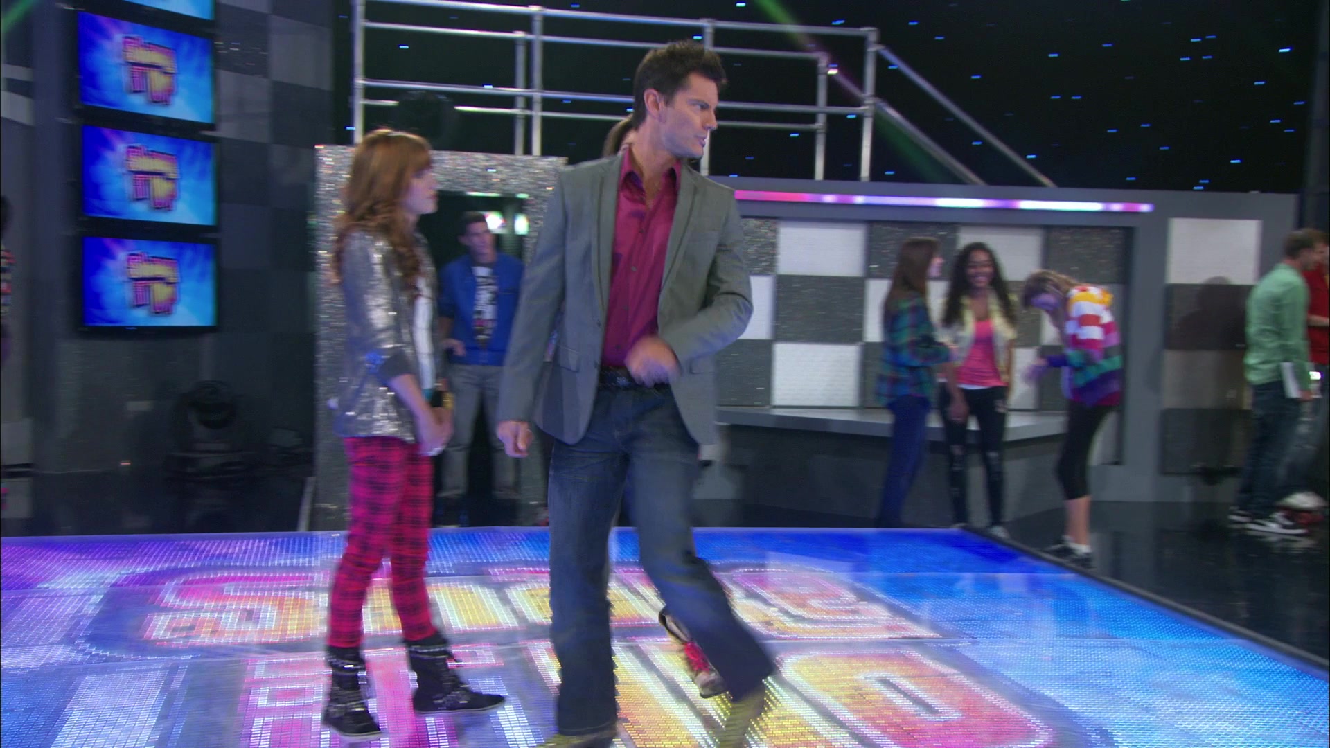 Shake_It_Up_S01E06_1080p_BTD_000352.jpg