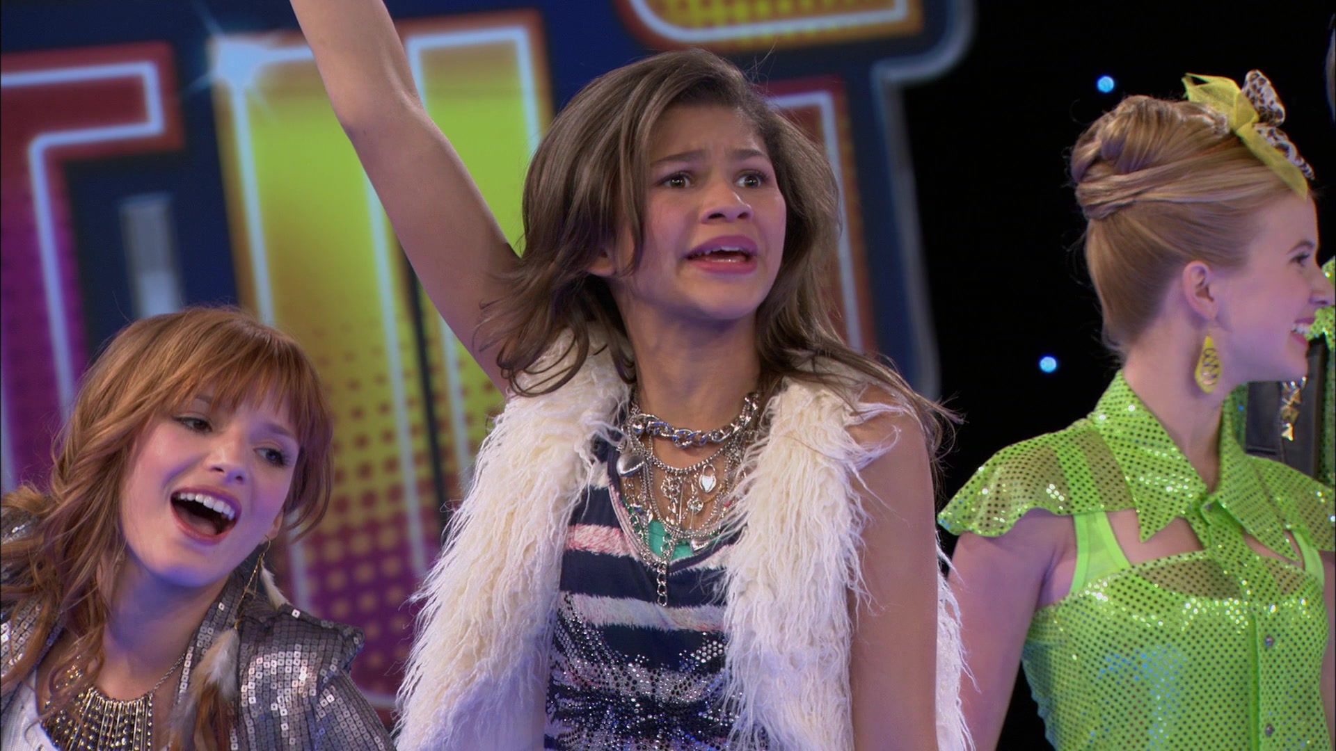 Shake_It_Up_S01E06_1080p_BTD_000668.jpg Shake_It_Up_S01E06_1080p_BTD_000668.jpg