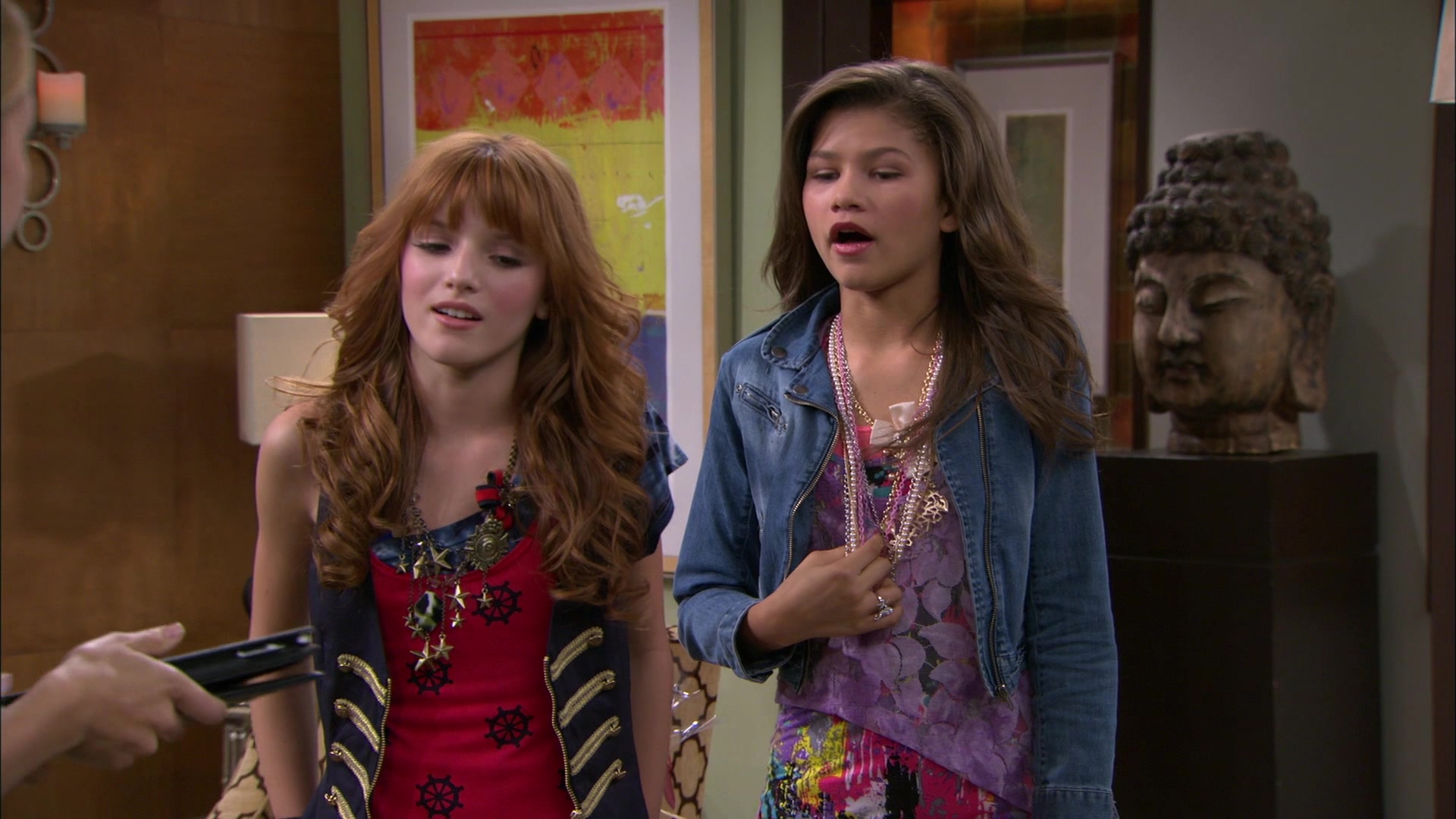 Shake_It_Up_S01E06_1080p_BTD_001153.jpg Shake_It_Up_S01E06_1080p_BTD_001153.jpg
