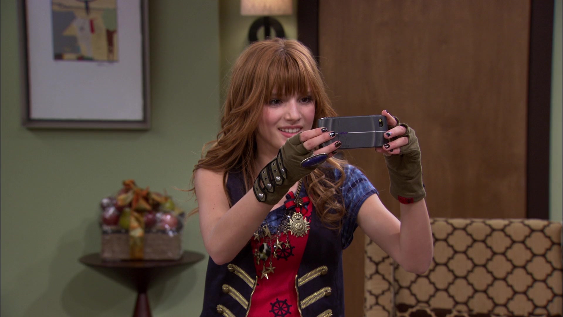 Shake_It_Up_S01E06_1080p_BTD_001670.jpg