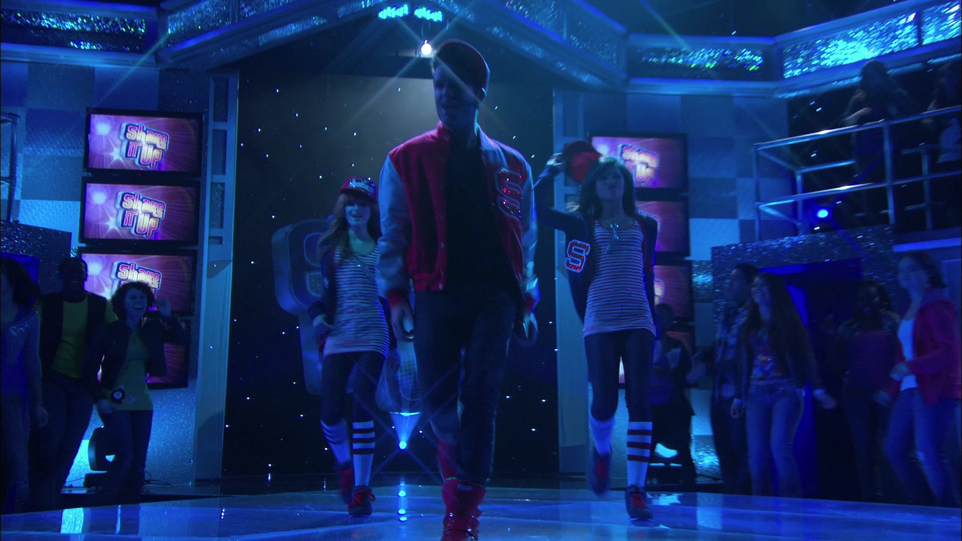 Shake_It_Up_S01E06_1080p_BTD_002056.jpg