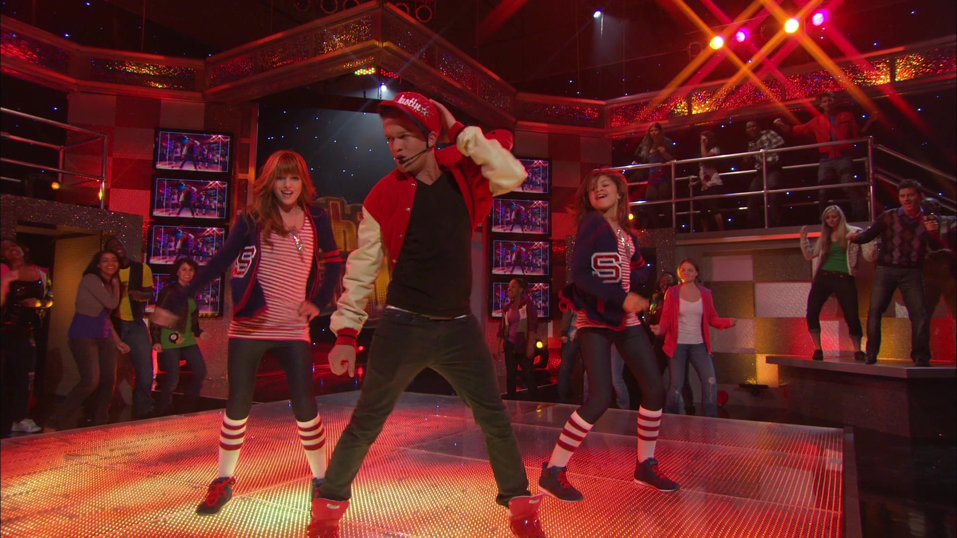 Shake_It_Up_S01E06_1080p_BTD_002072.jpg