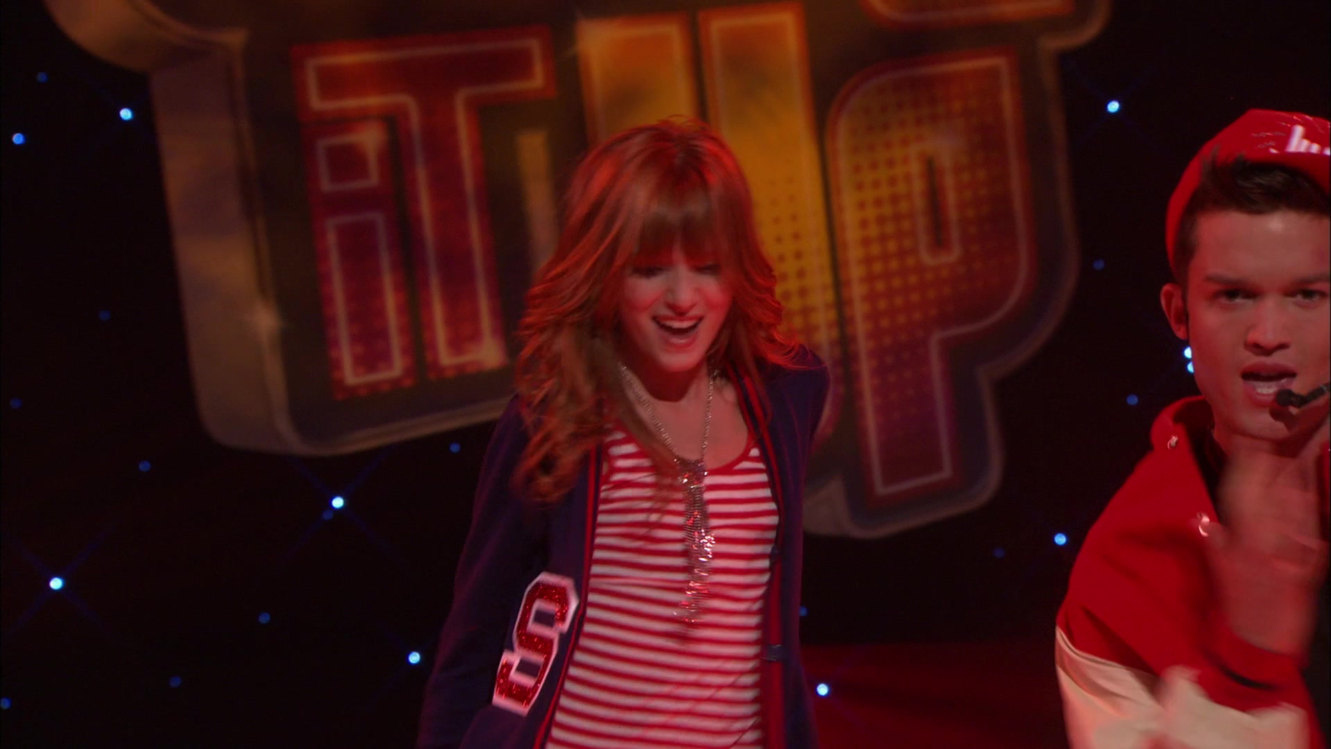 Shake_It_Up_S01E06_1080p_BTD_002080.jpg
