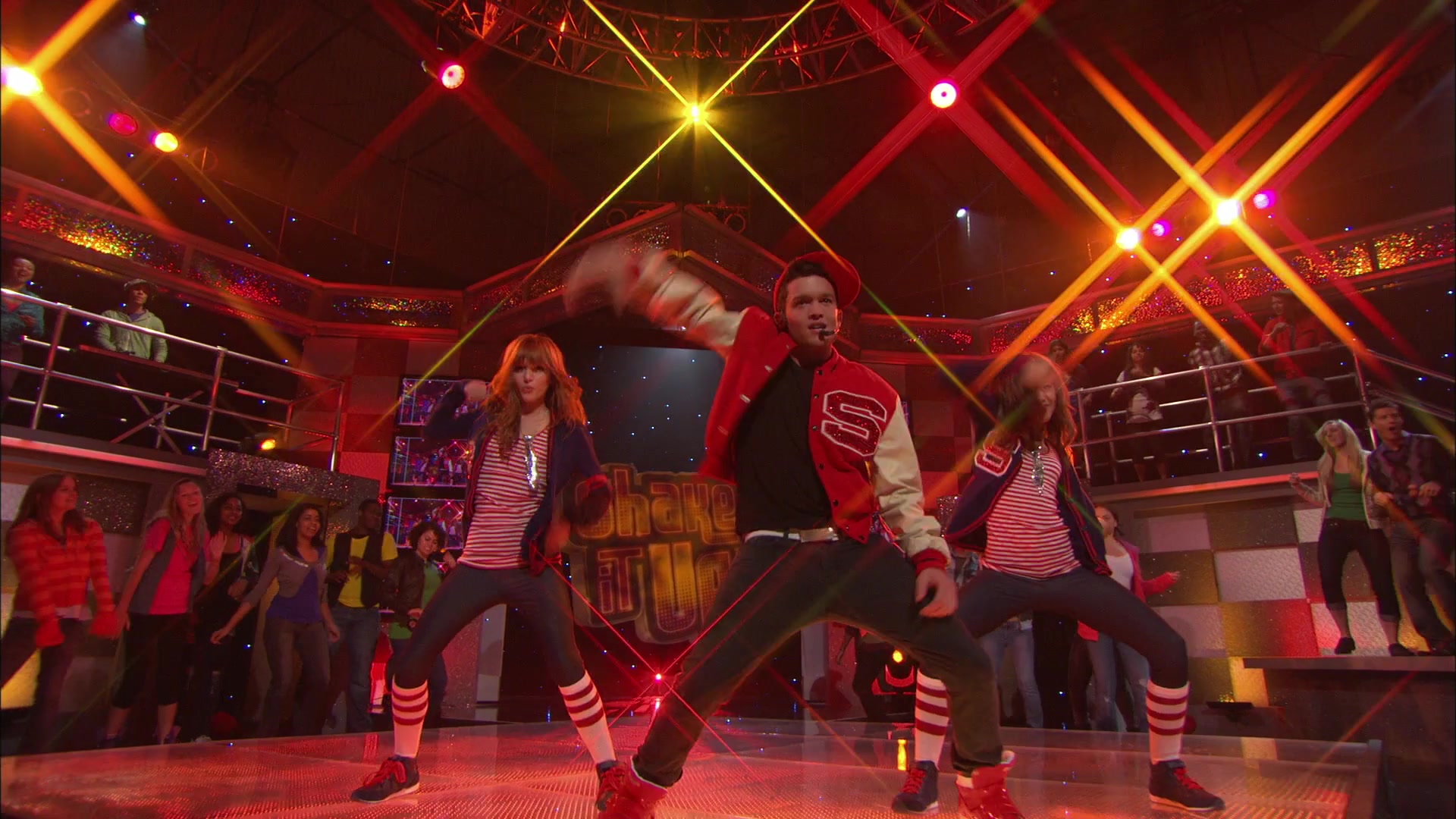 Shake_It_Up_S01E06_1080p_BTD_002102.jpg