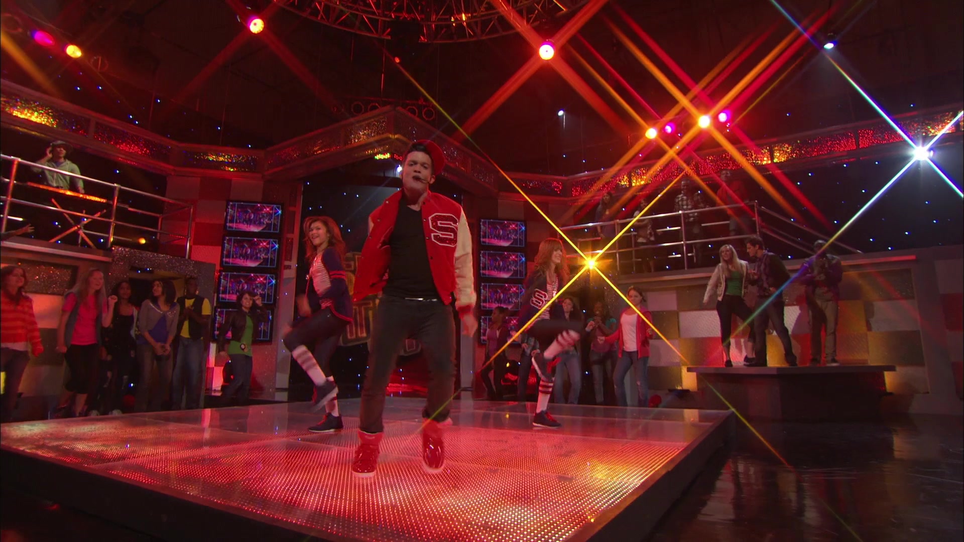 Shake_It_Up_S01E06_1080p_BTD_002149.jpg