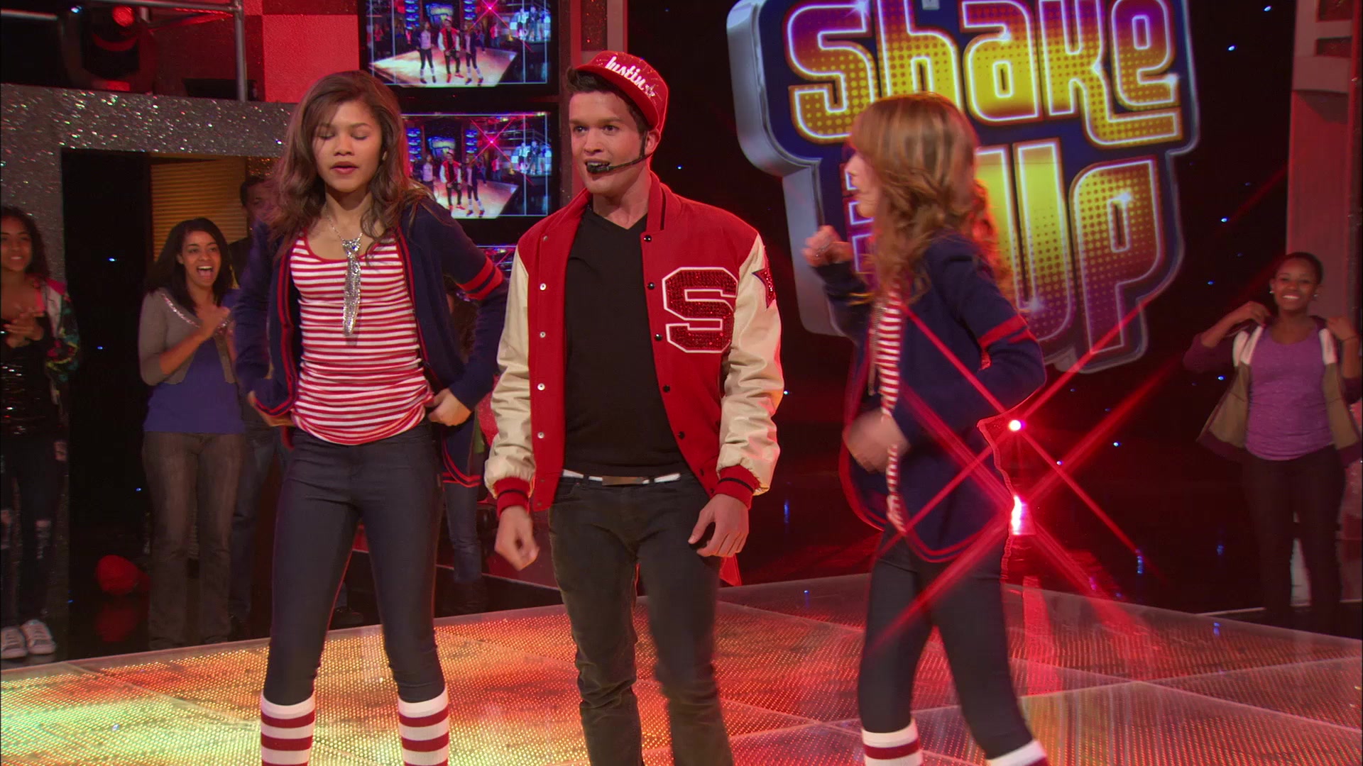 Shake_It_Up_S01E06_1080p_BTD_002181.jpg