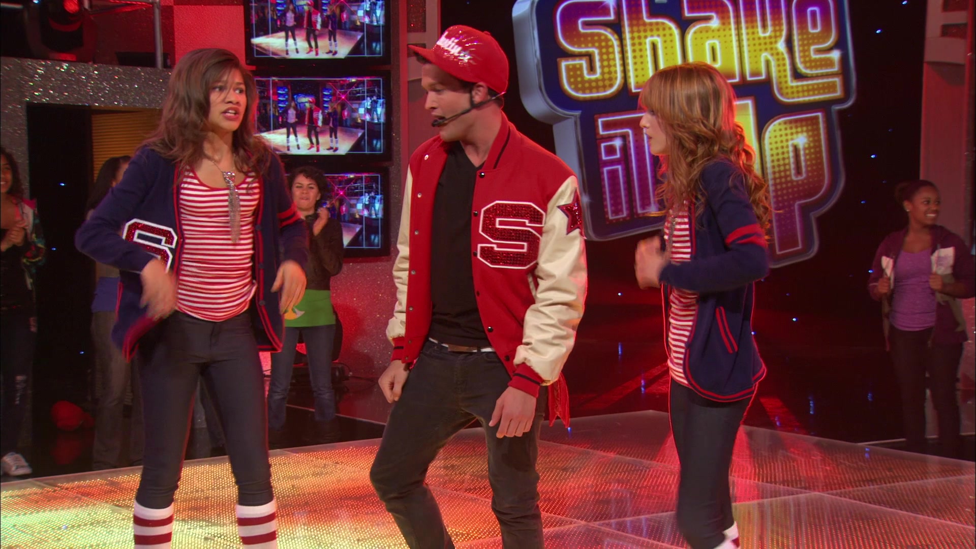 Shake_It_Up_S01E06_1080p_BTD_002183.jpg
