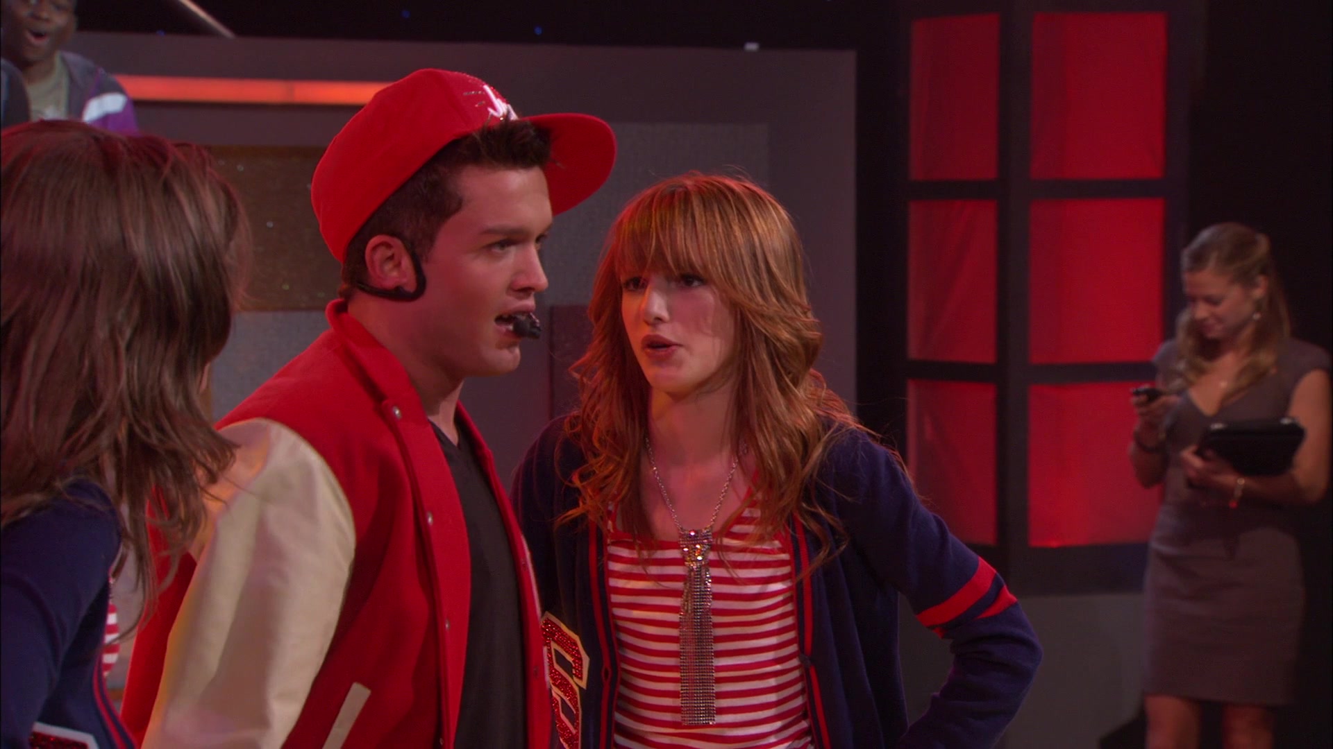 Shake_It_Up_S01E06_1080p_BTD_002198.jpg