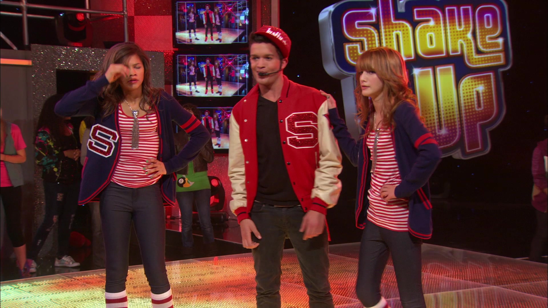 Shake_It_Up_S01E06_1080p_BTD_002201.jpg
