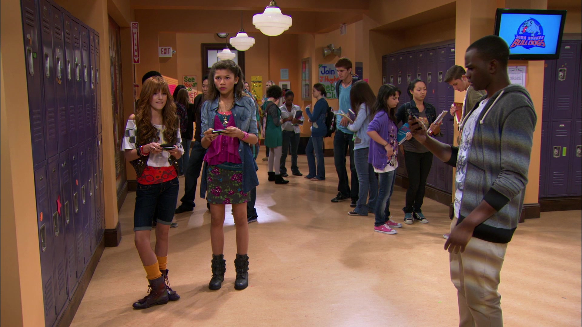 Shake_It_Up_S01E06_1080p_BTD_002475.jpg