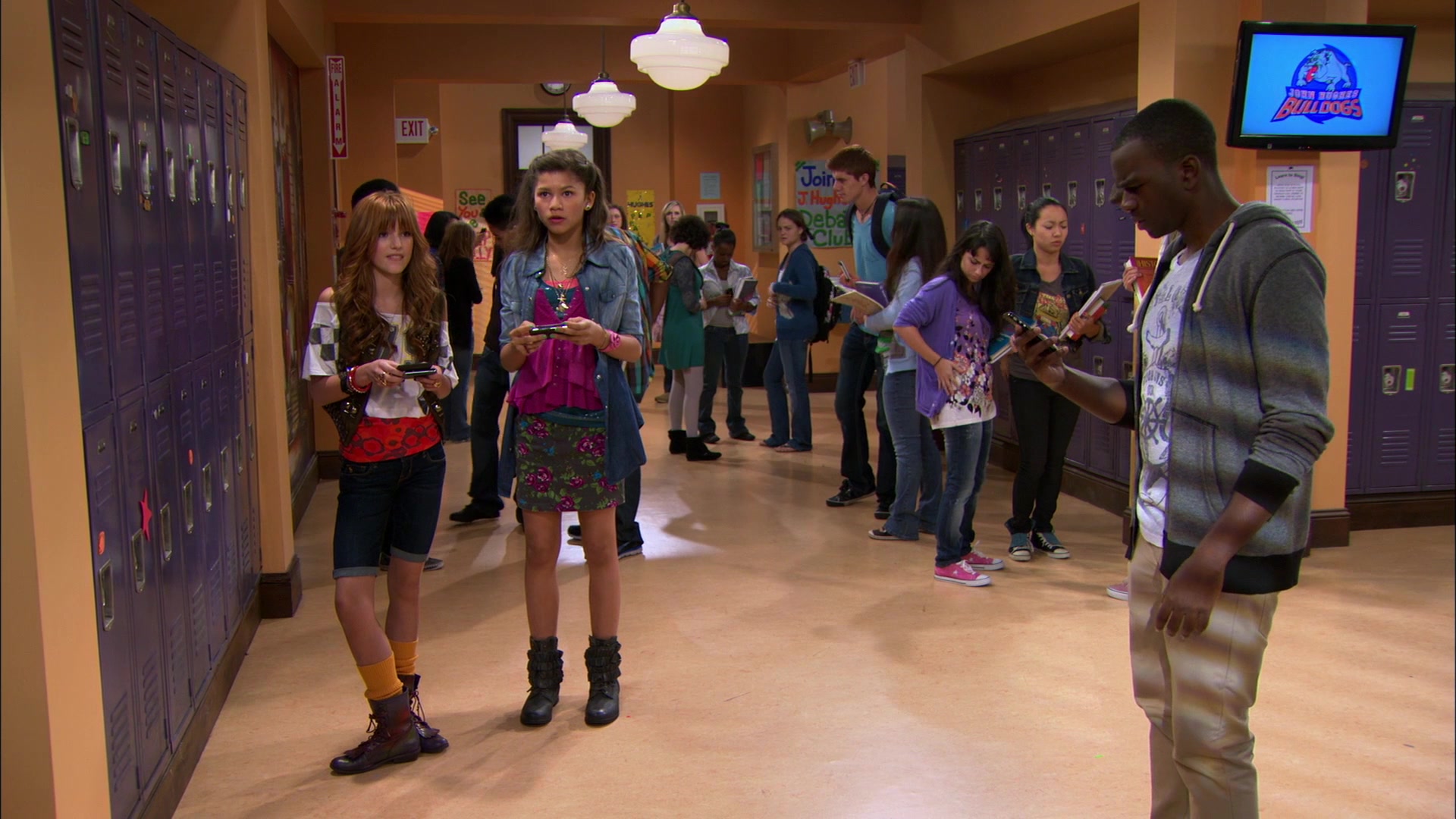 Shake_It_Up_S01E06_1080p_BTD_002476.jpg