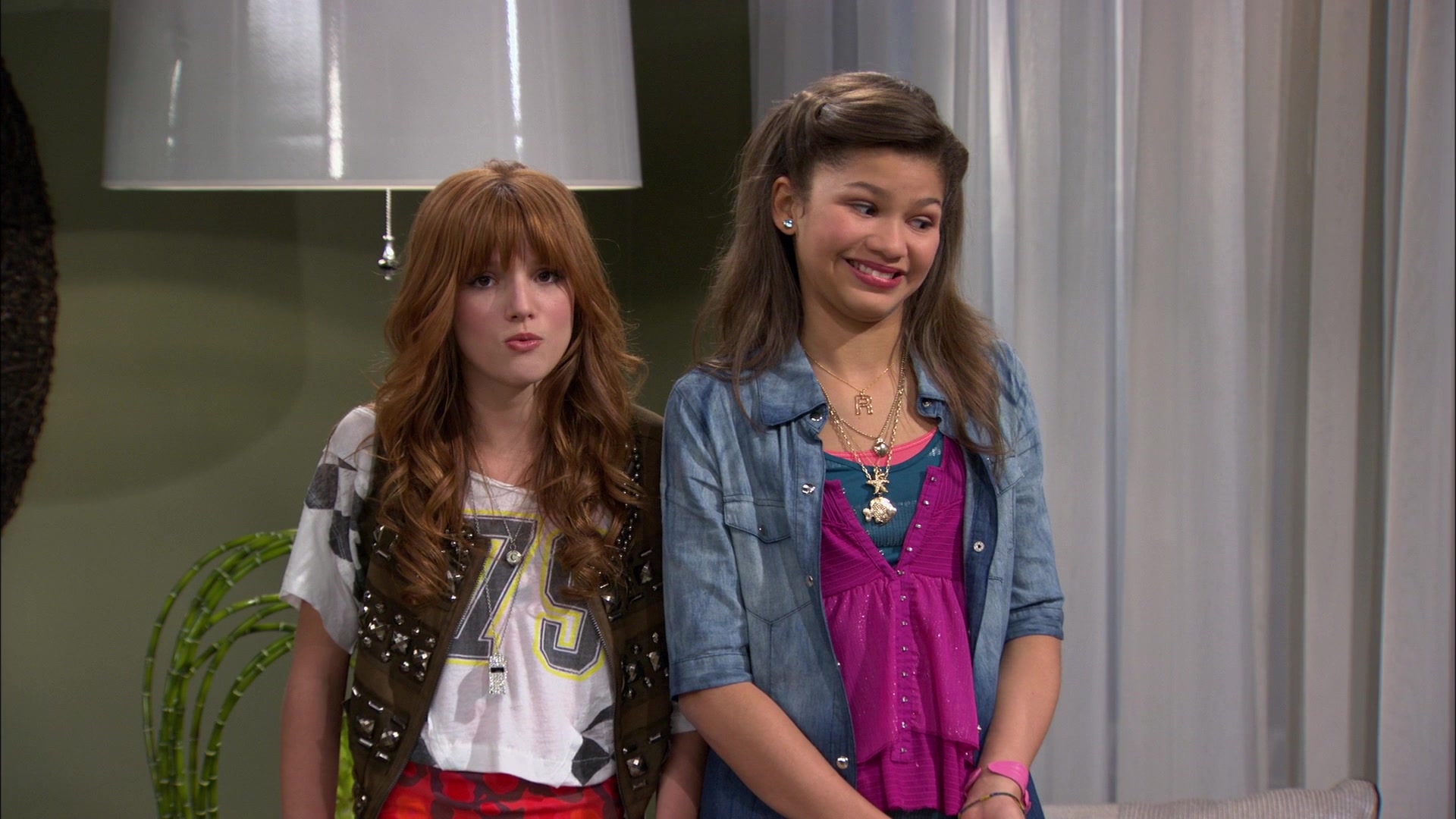 Shake_It_Up_S01E06_1080p_BTD_002728.jpg Shake_It_Up_S01E06_1080p_BTD_002728.jpg