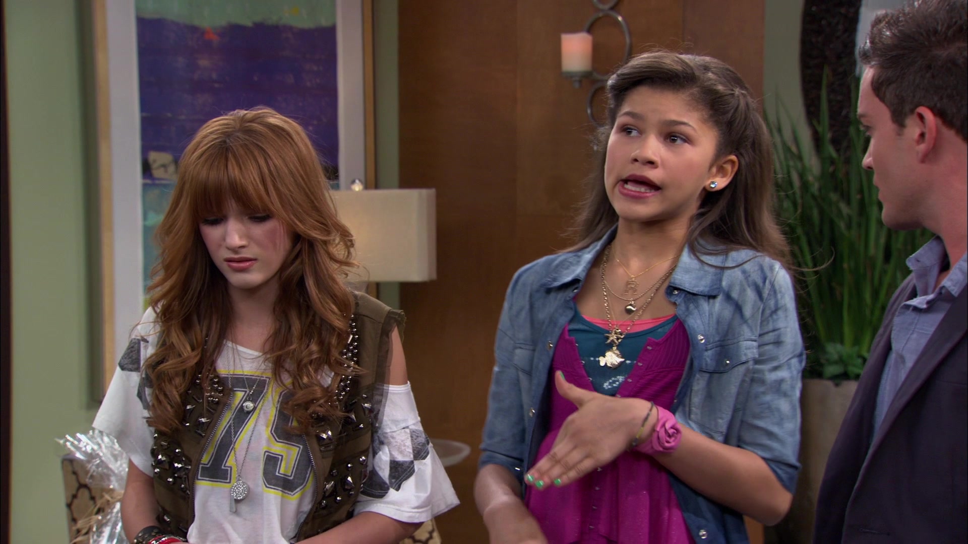 Shake_It_Up_S01E06_1080p_BTD_002751.jpg