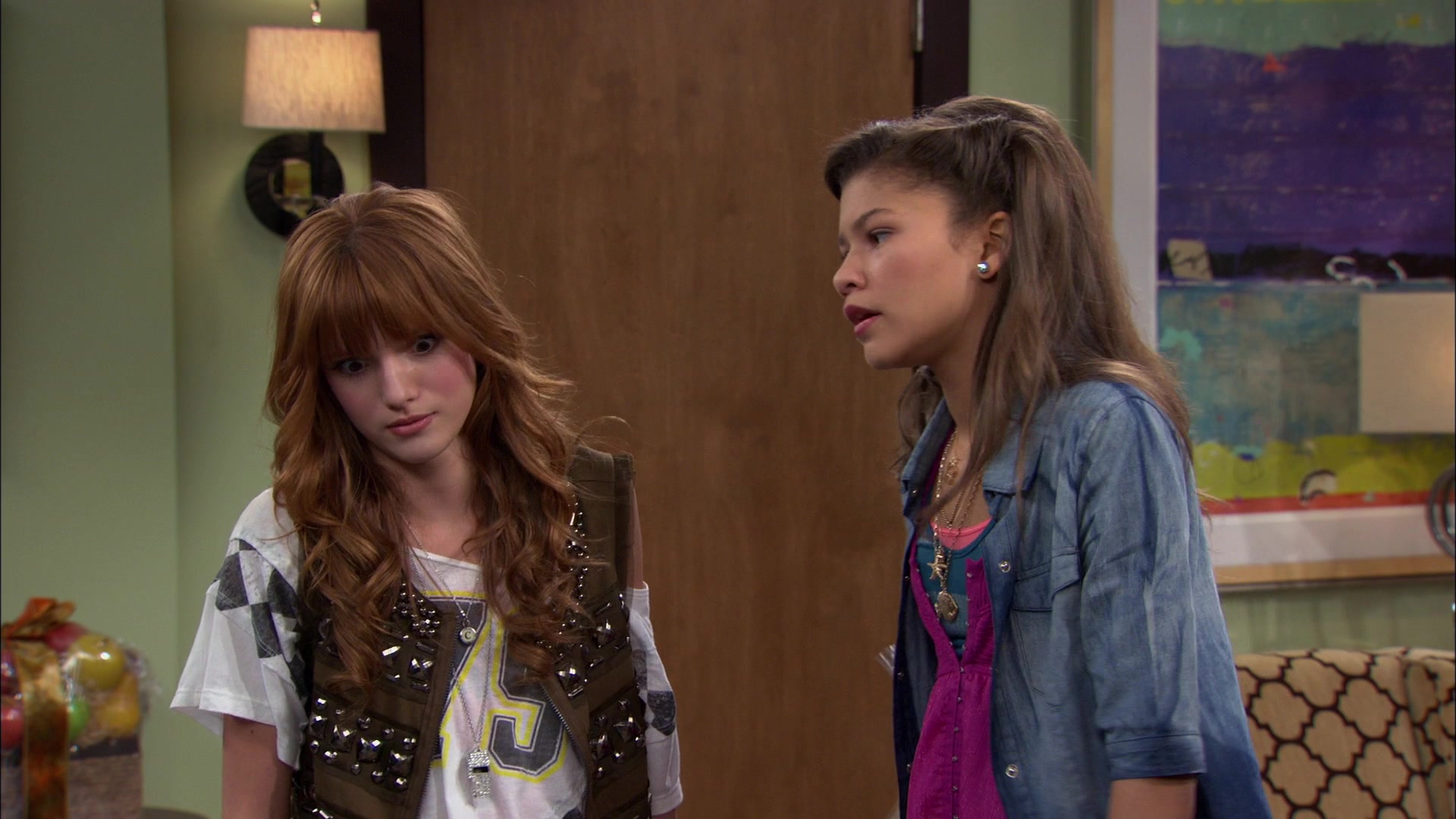 Shake_It_Up_S01E06_1080p_BTD_002968.jpg Shake_It_Up_S01E06_1080p_BTD_002968.jpg