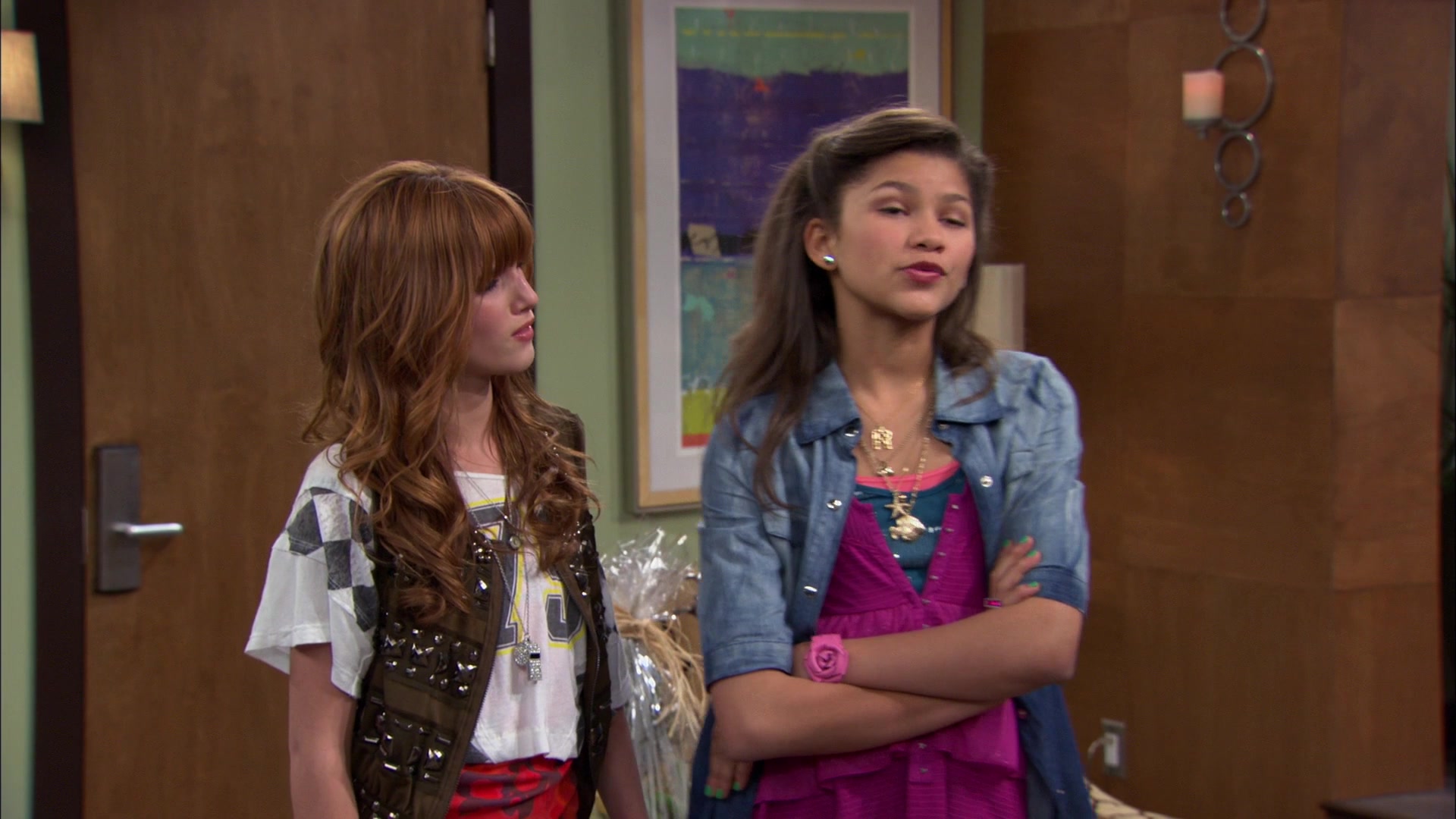 Shake_It_Up_S01E06_1080p_BTD_002984.jpg