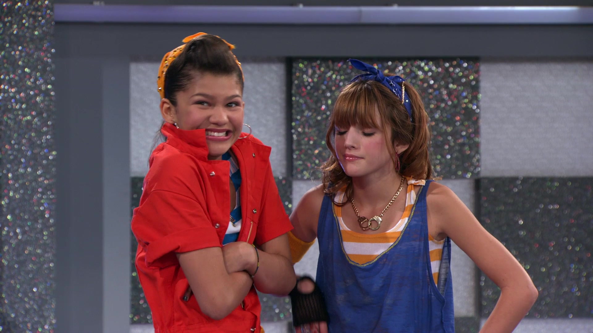 Shake_It_Up_S01E07_1080p_BTD_000321.jpg Shake_It_Up_S01E07_1080p_BTD_000321.jpg