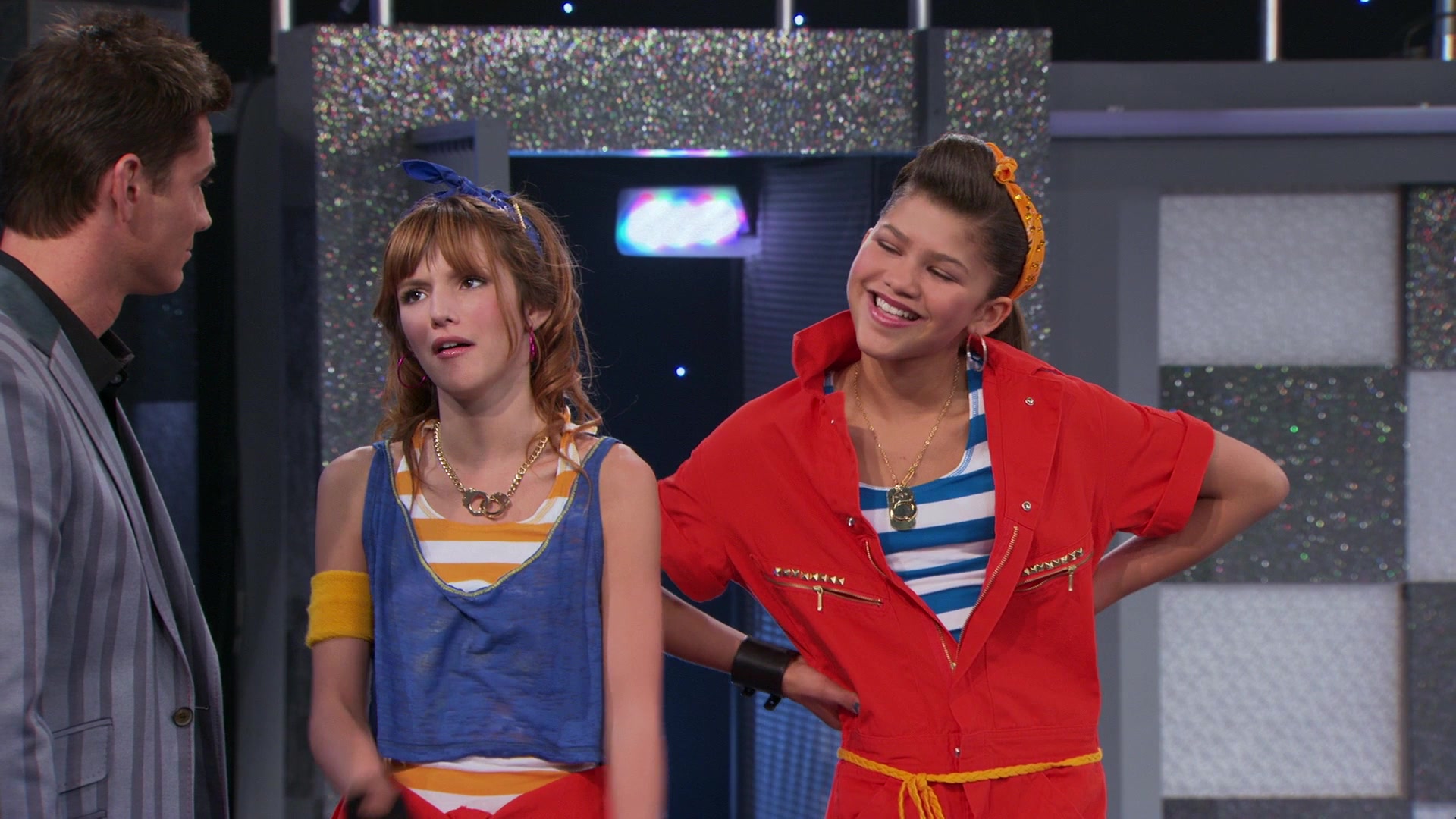 Shake_It_Up_S01E07_1080p_BTD_000370.jpg