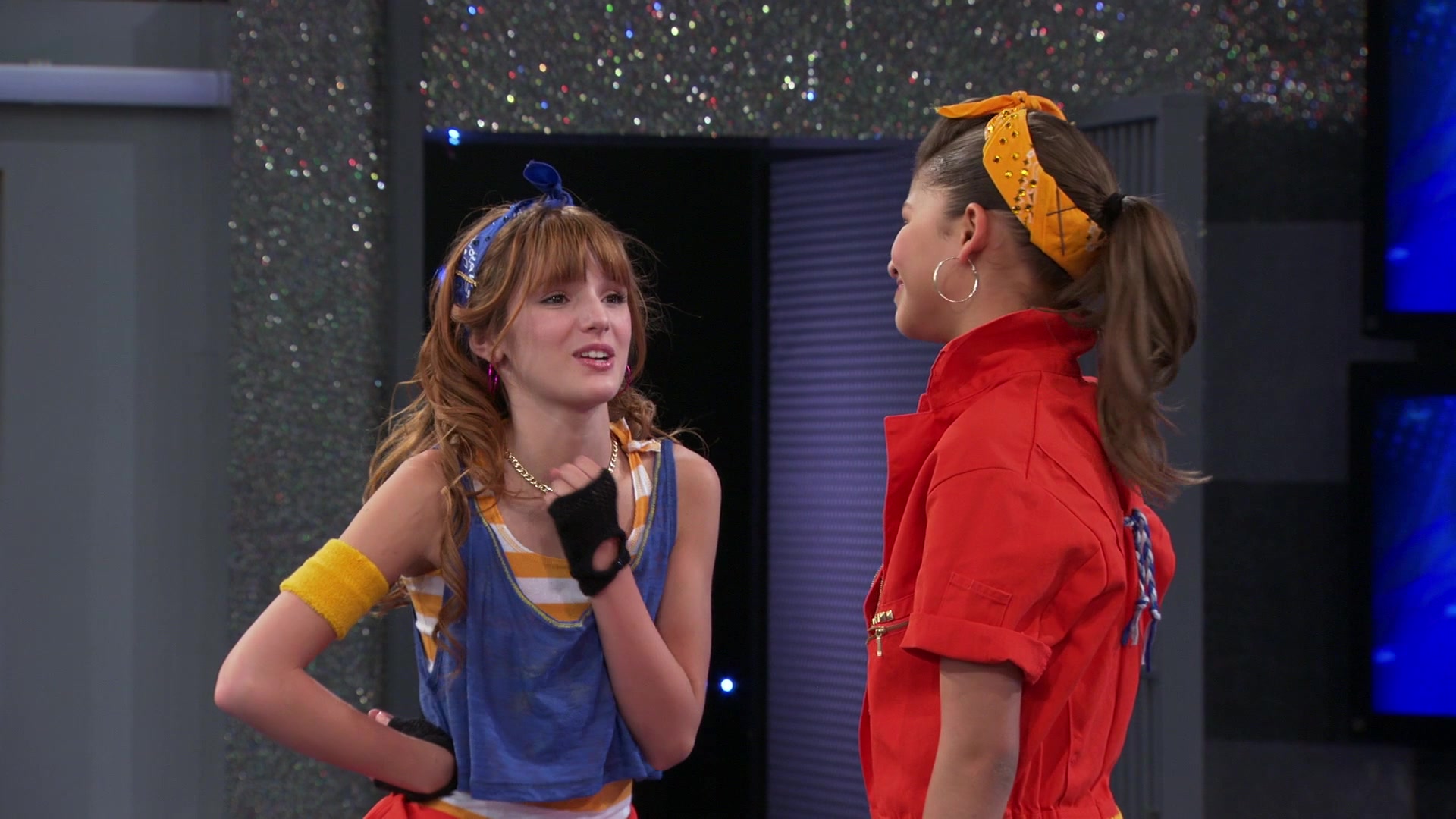 Shake_It_Up_S01E07_1080p_BTD_000400.jpg