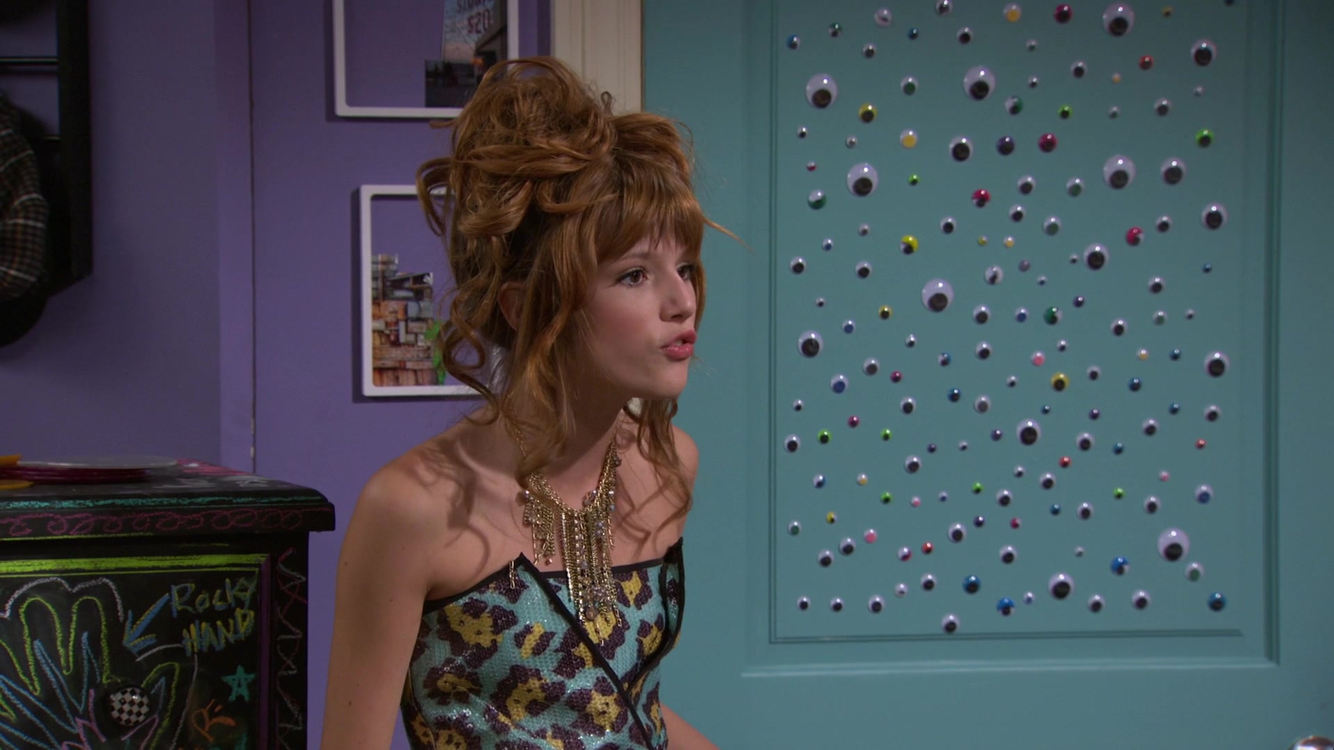 Shake_It_Up_S01E07_1080p_BTD_001066.jpg