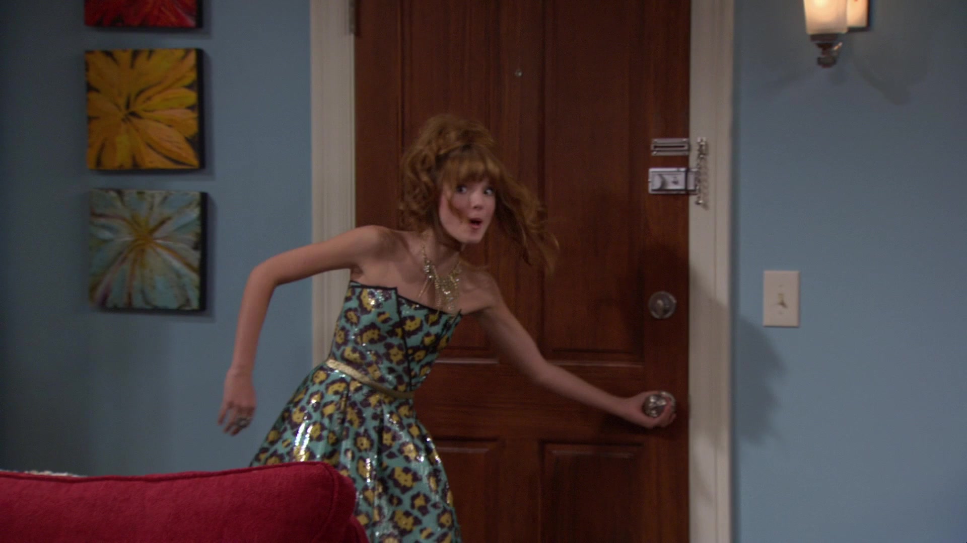 Shake_It_Up_S01E07_1080p_BTD_001164.jpg