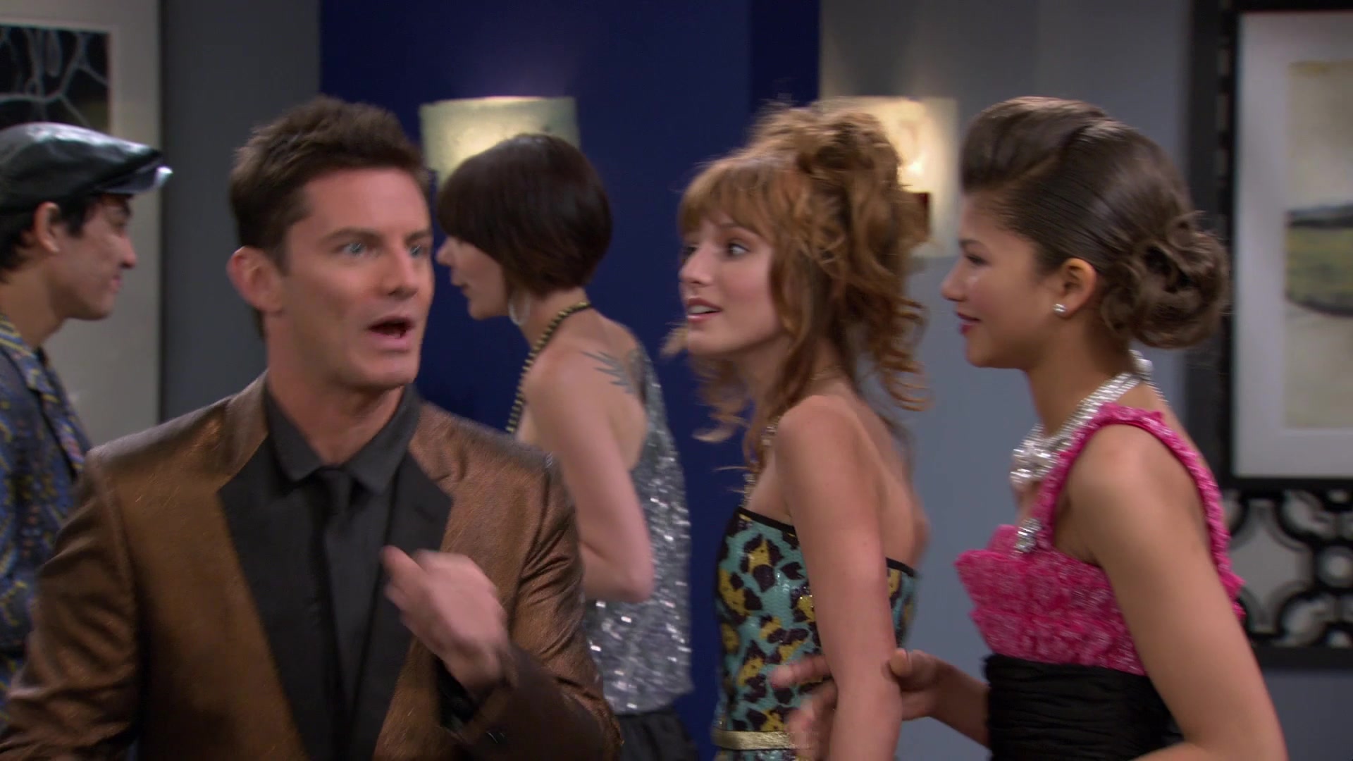Shake_It_Up_S01E07_1080p_BTD_001306.jpg
