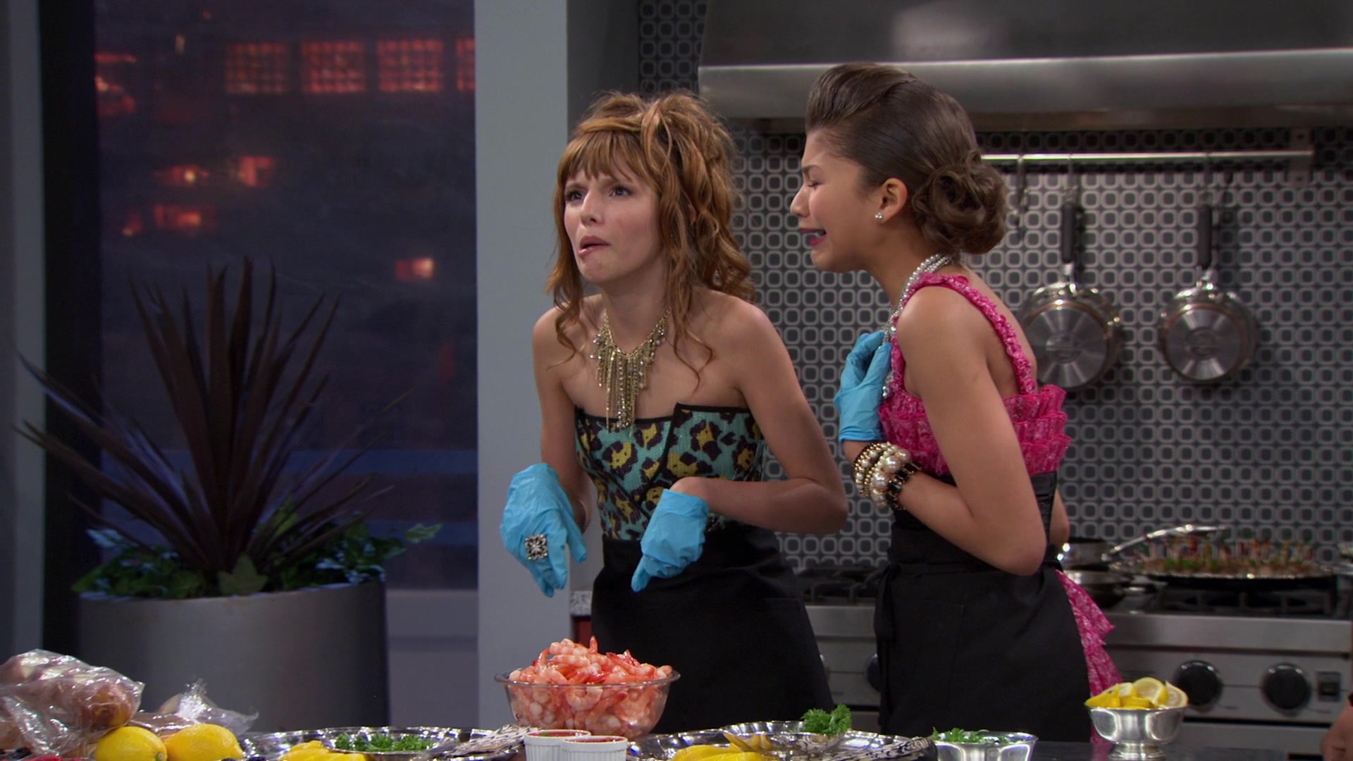 Shake_It_Up_S01E07_1080p_BTD_001637.jpg