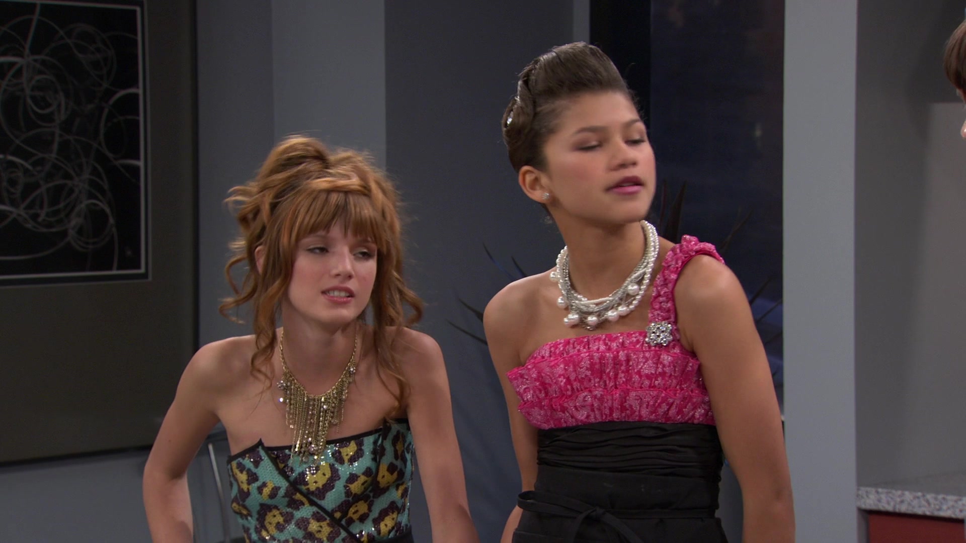Shake_It_Up_S01E07_1080p_BTD_001662.jpg