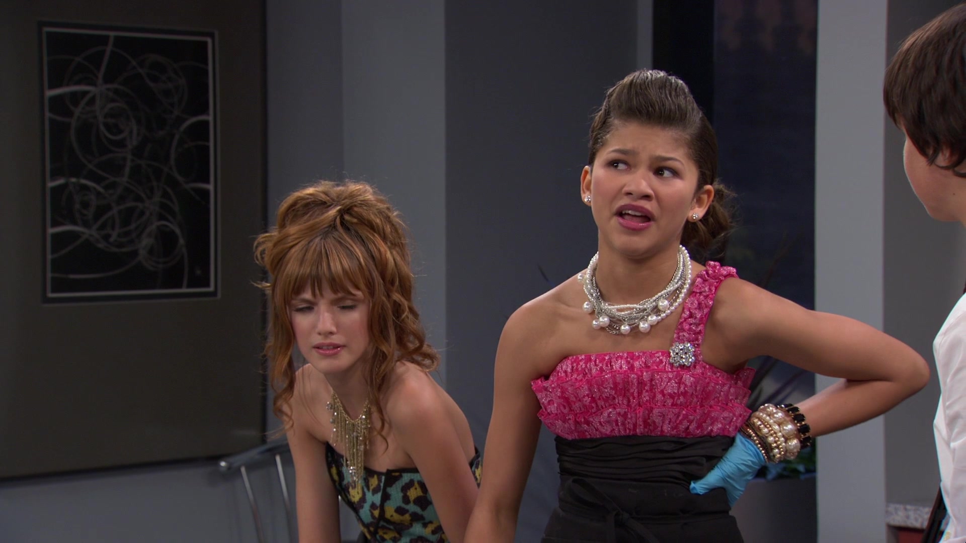 Shake_It_Up_S01E07_1080p_BTD_001682.jpg